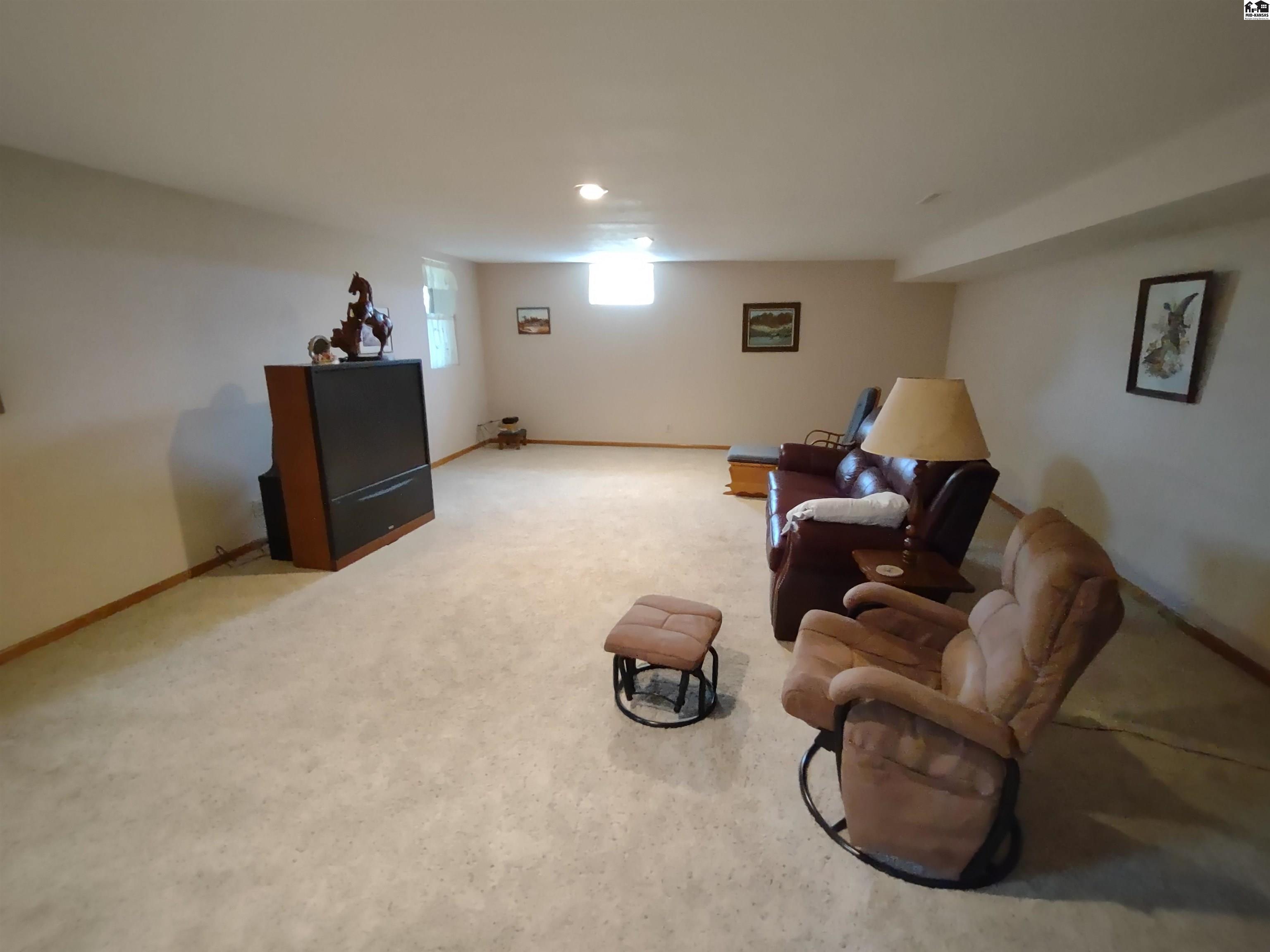 10482 W River Rd
