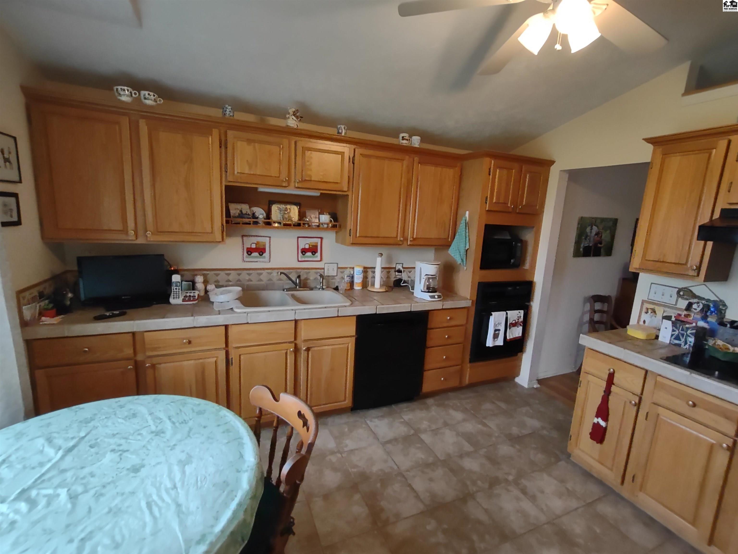 10482 W River Rd