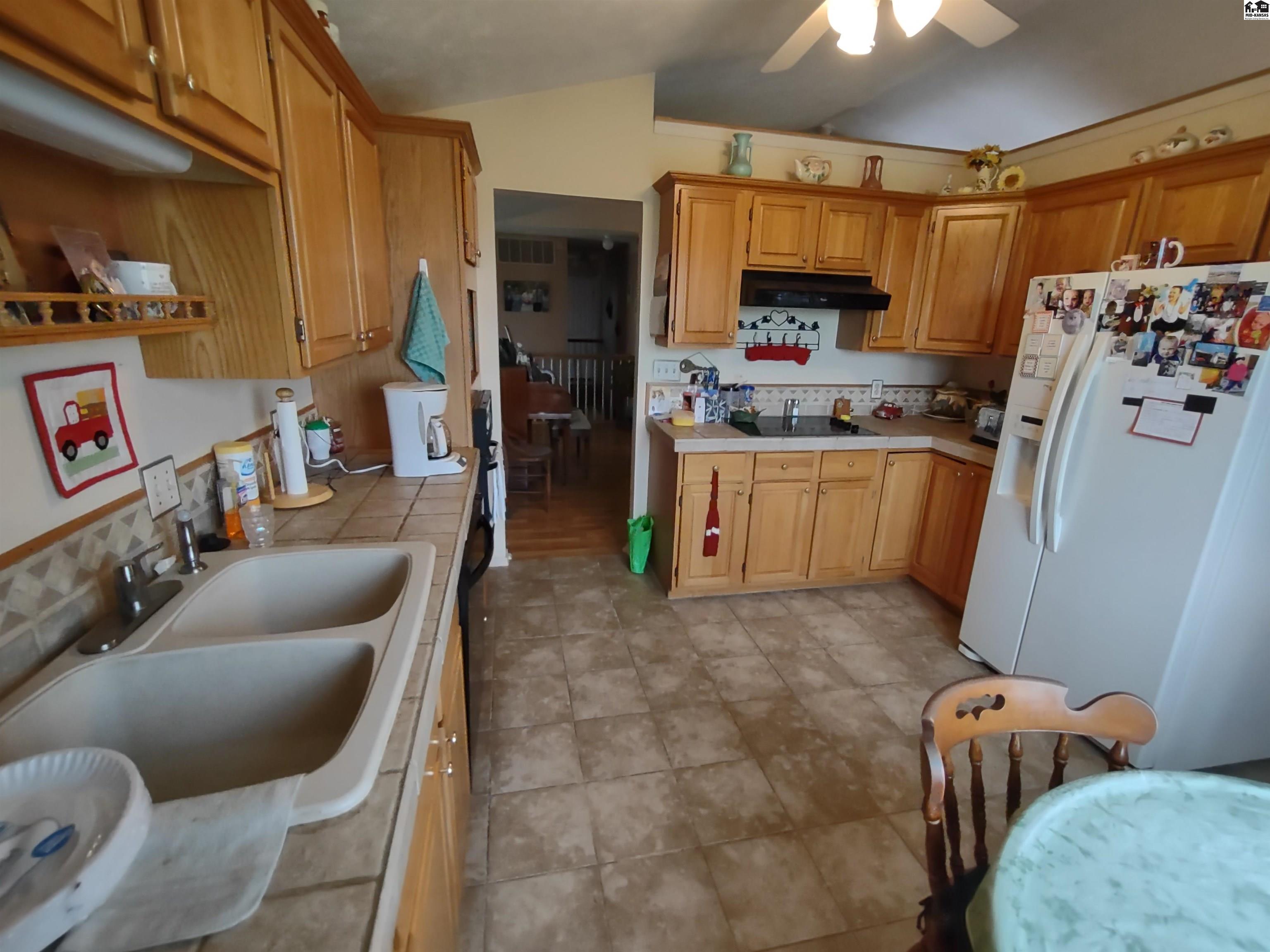 10482 W River Rd