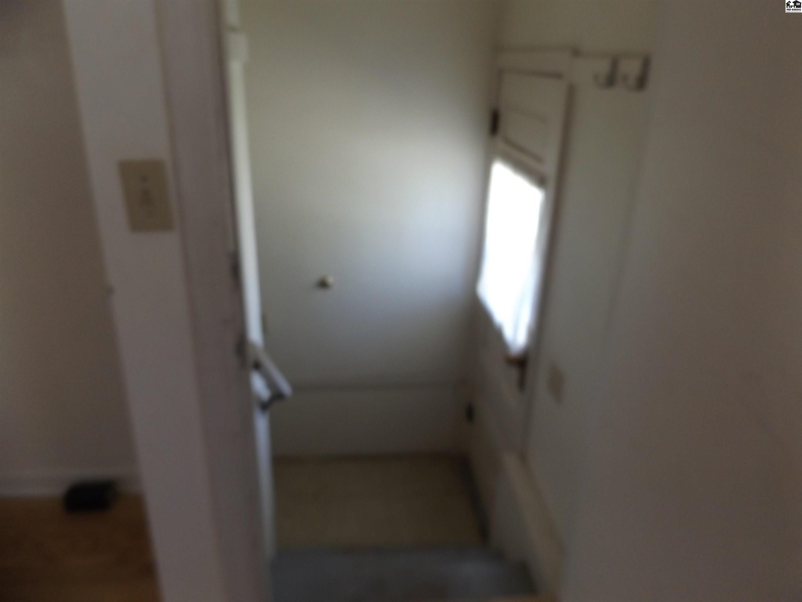 223 N Park Ave