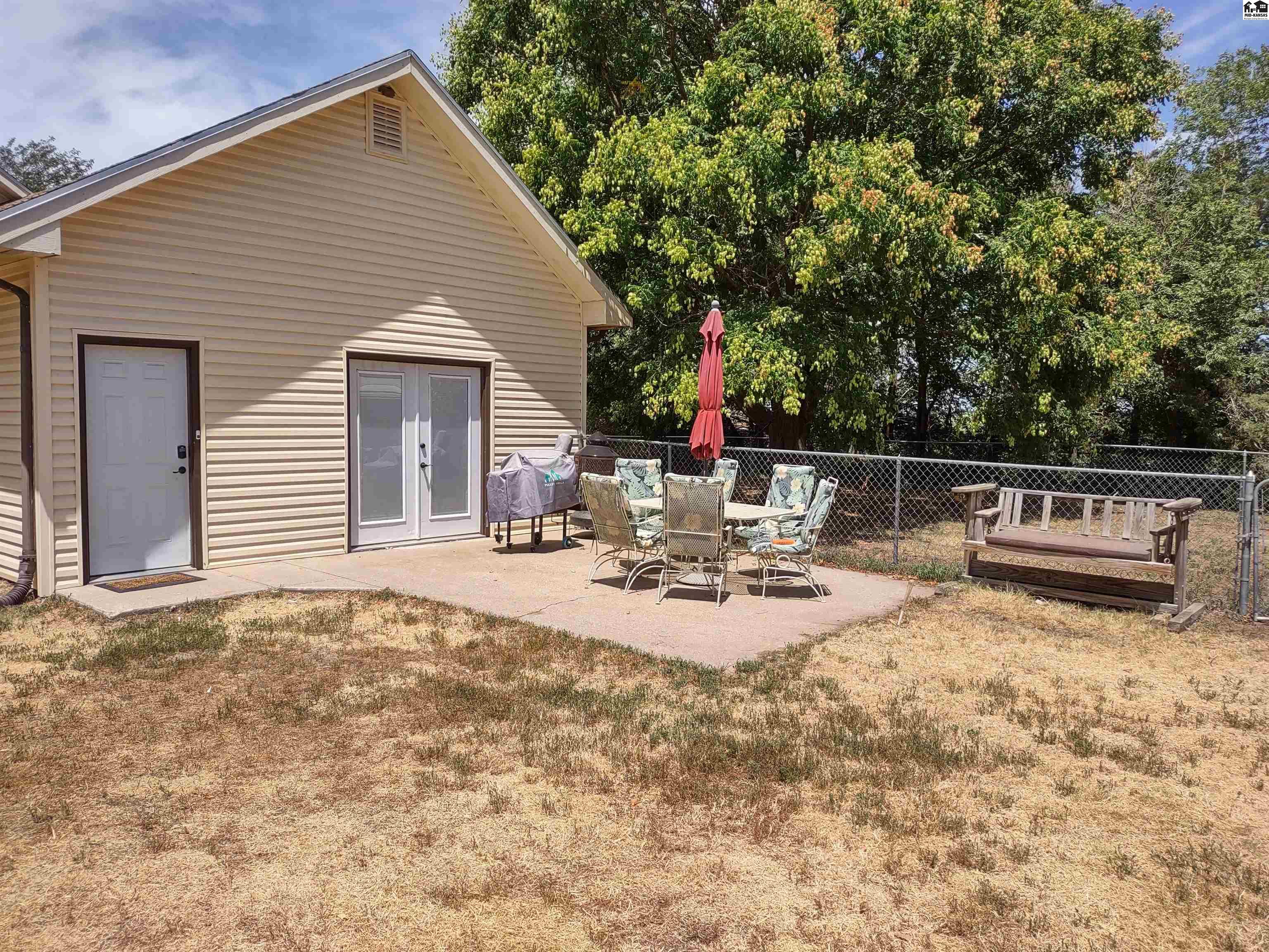 80248 N US Highway 281