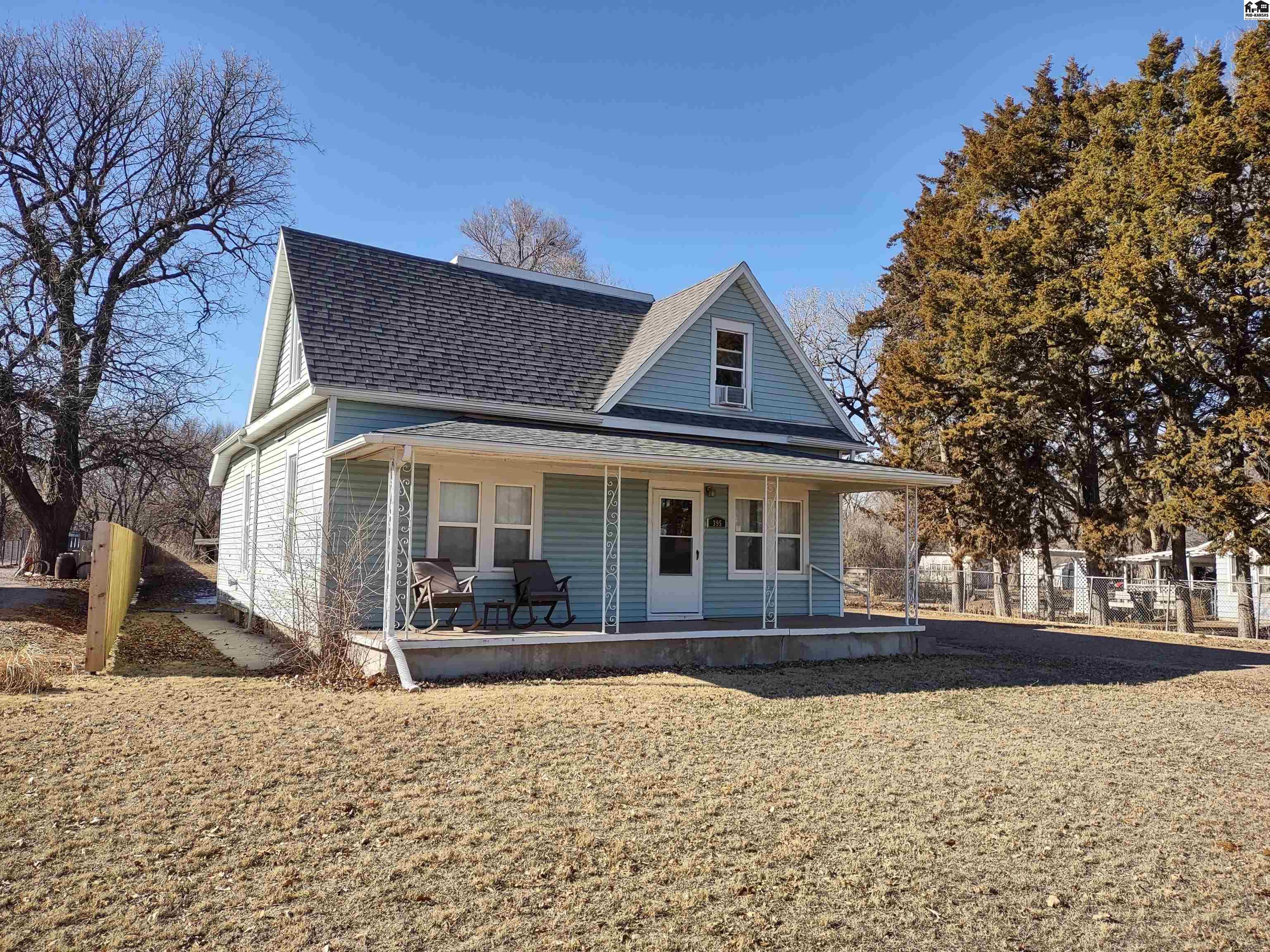 395 W River Rd