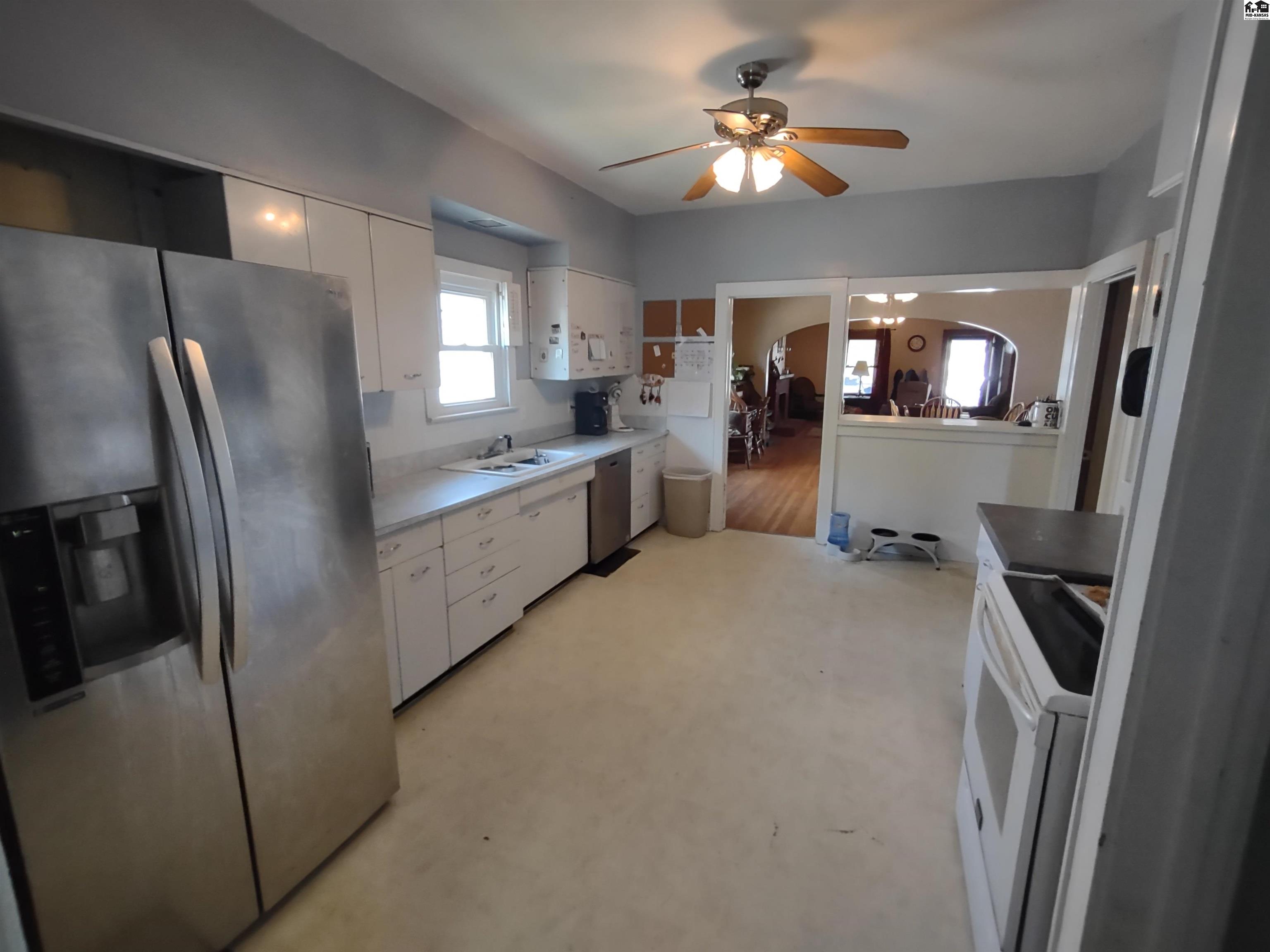 205 Stout St