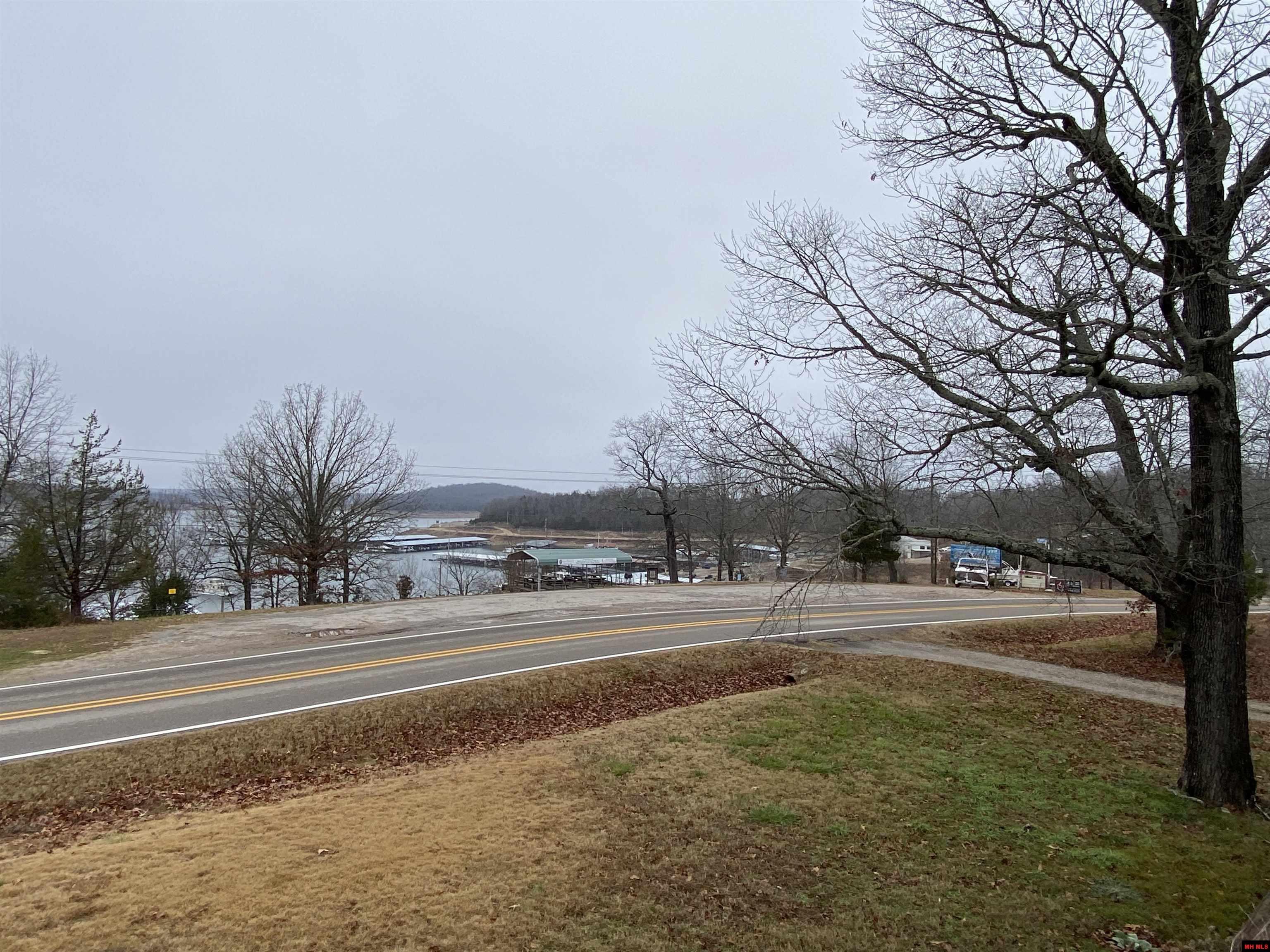 1811 CENTRAL BOULEVARD Bull Shoals, AR