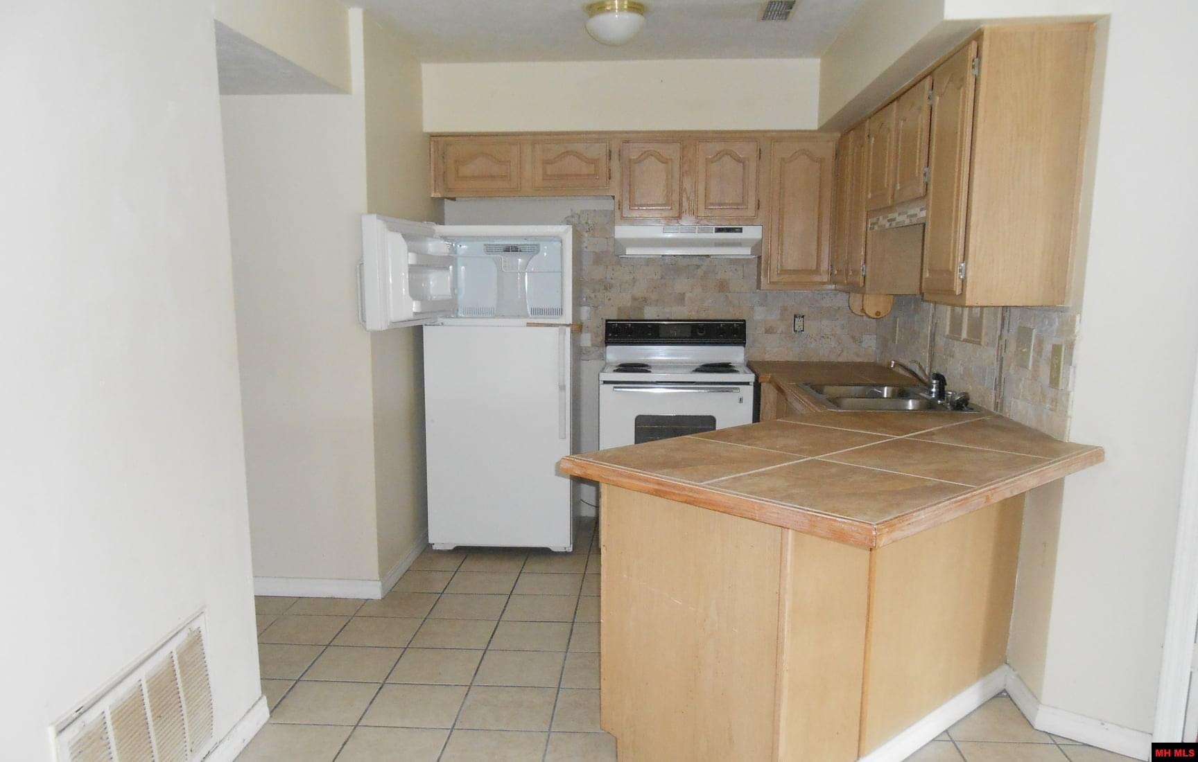 1811 CENTRAL BOULEVARD Bull Shoals, AR