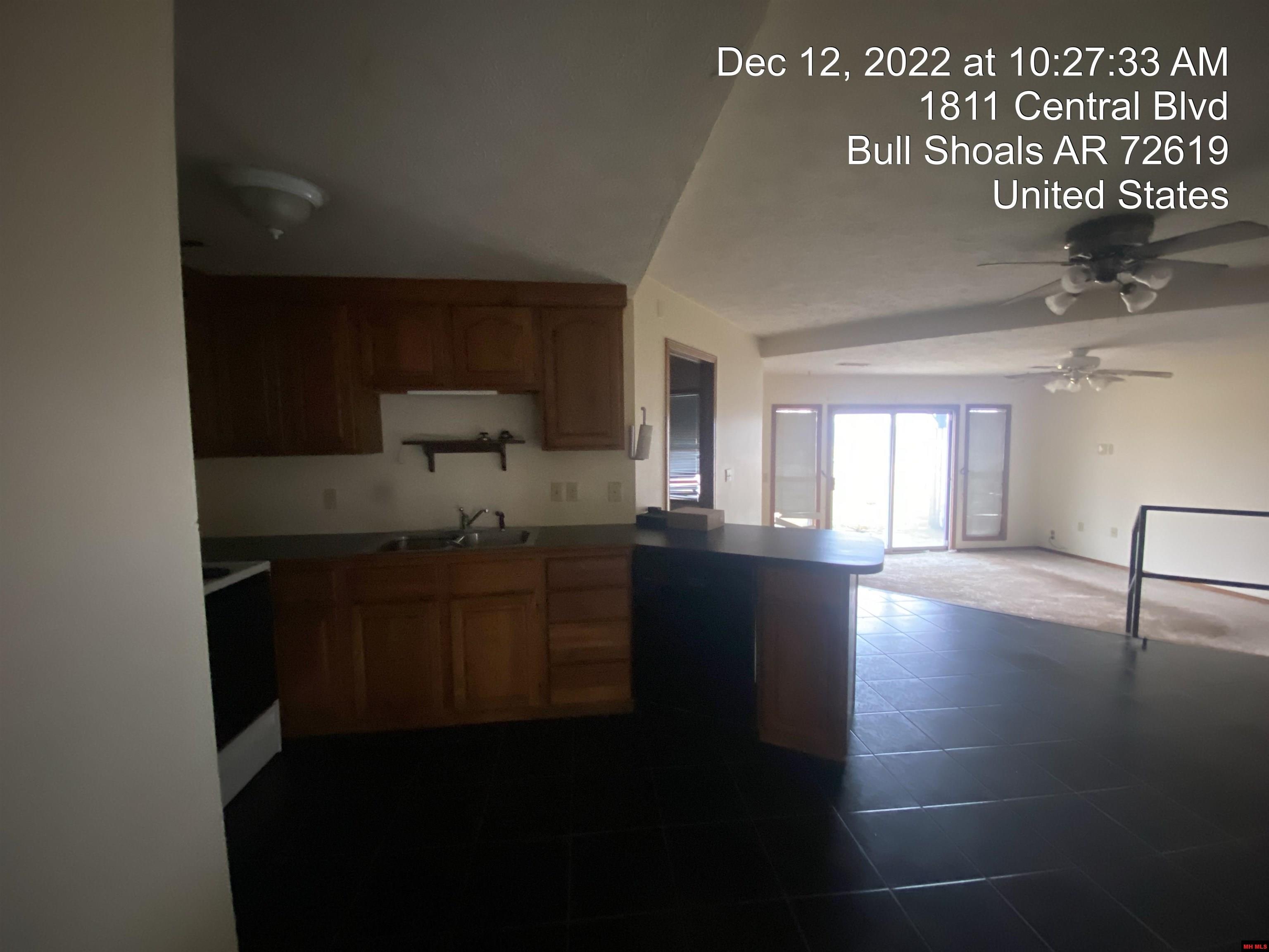 1811 CENTRAL BOULEVARD Bull Shoals, AR