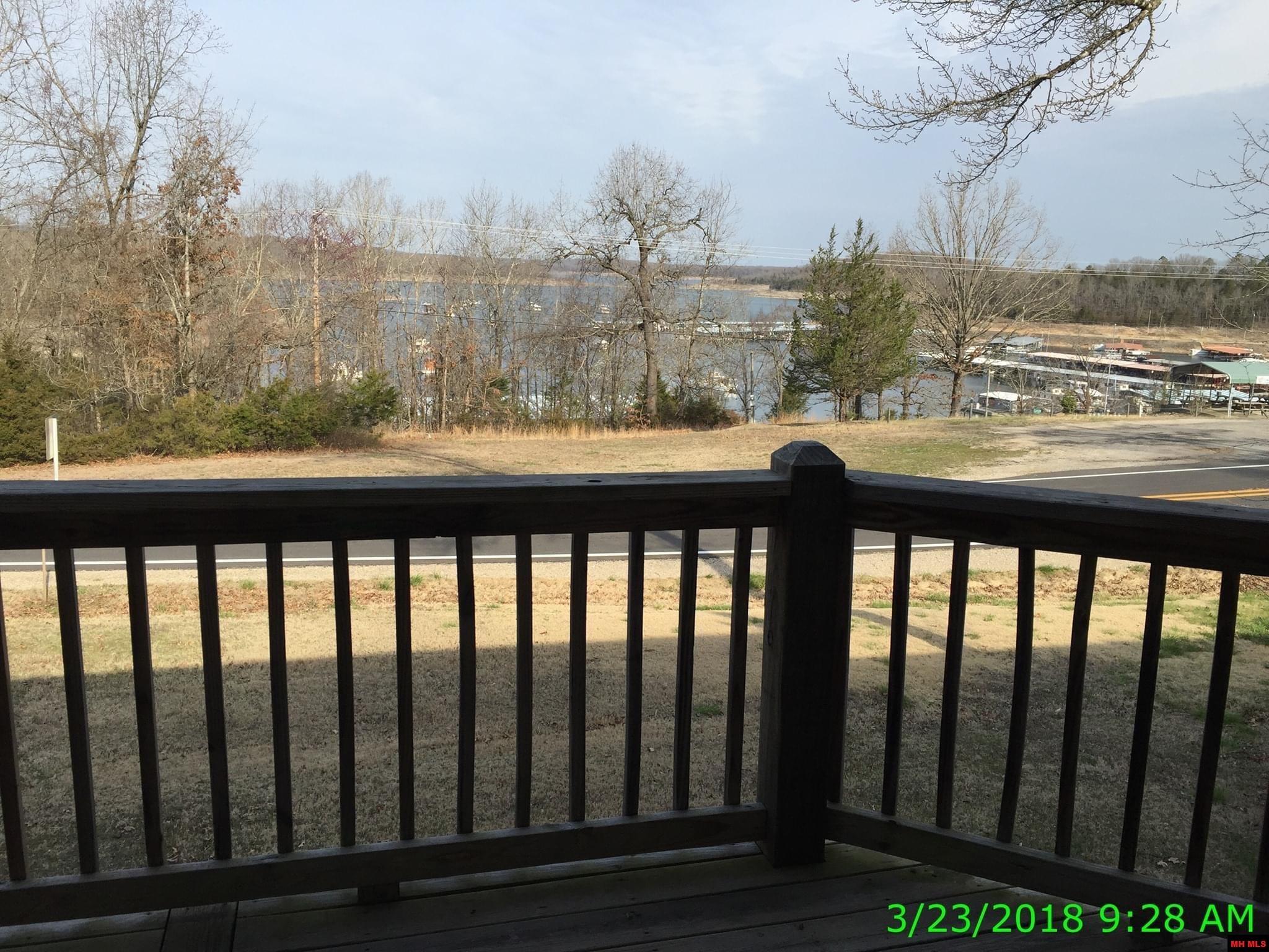 1811 CENTRAL BOULEVARD Bull Shoals, AR