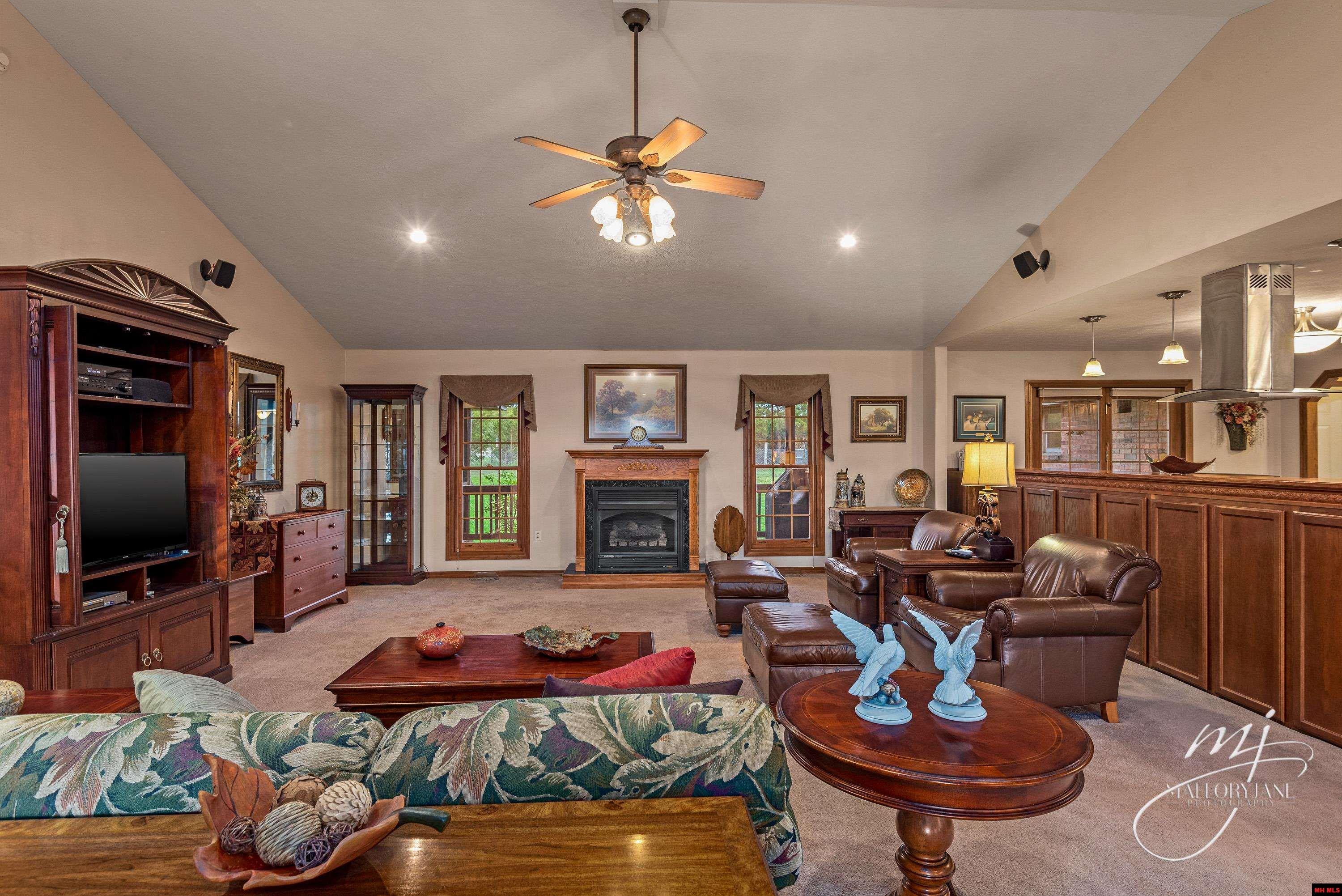 225 CR 730 Mountain Home, AR