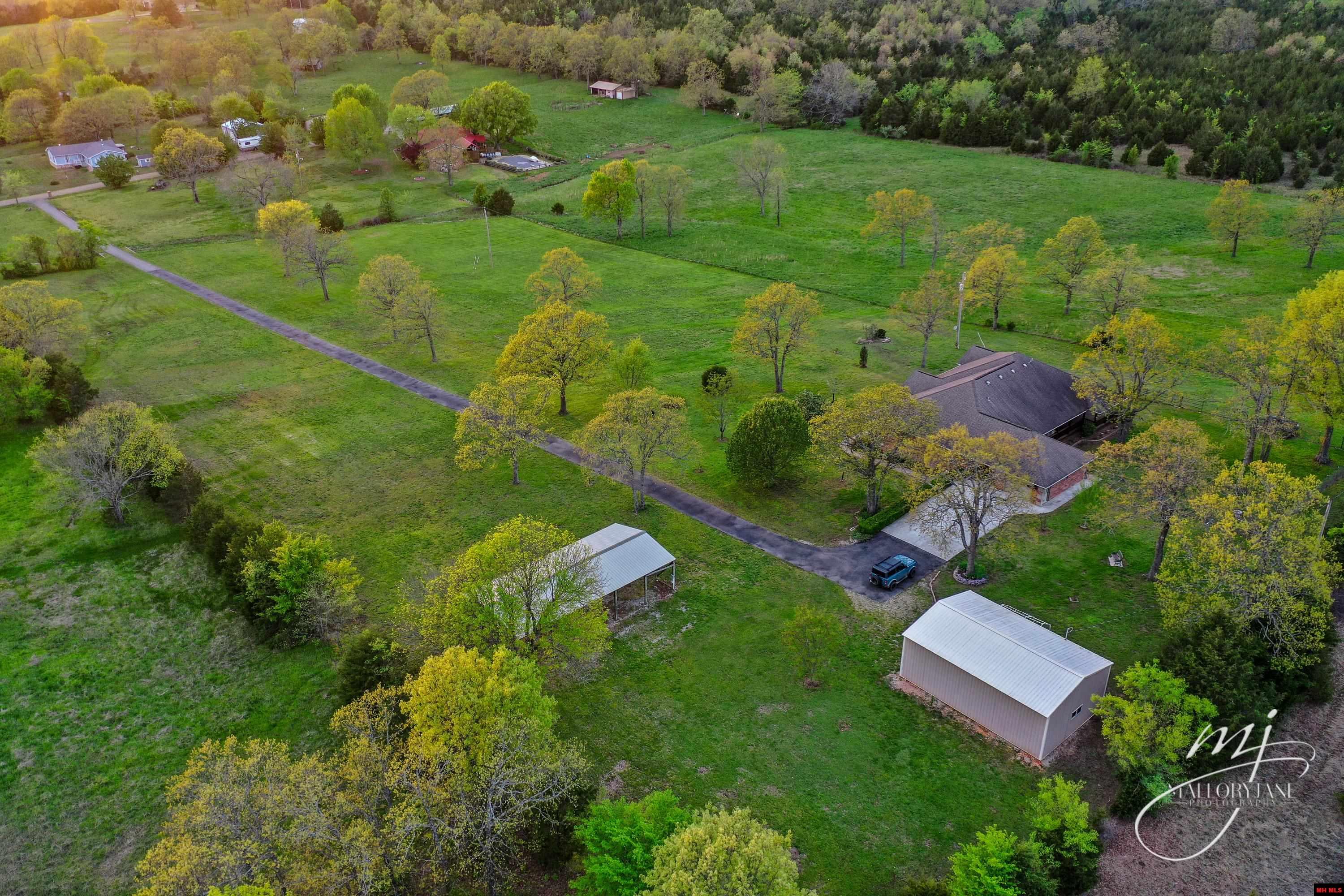 225 CR 730 Mountain Home, AR