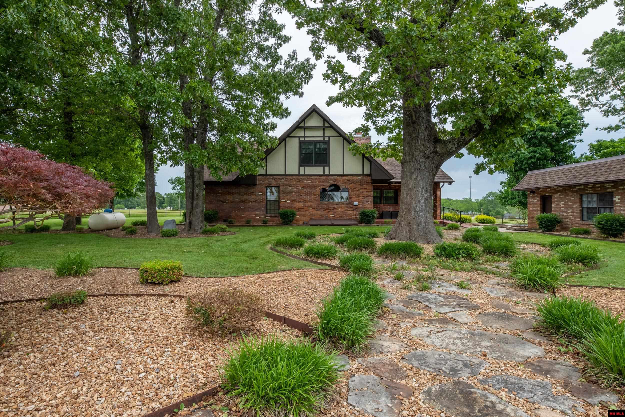 2884 CR 10 Midway, AR