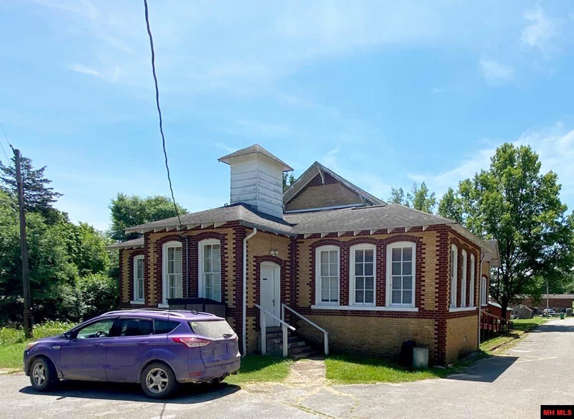 101 W 1ST STREET Calico Rock, AR