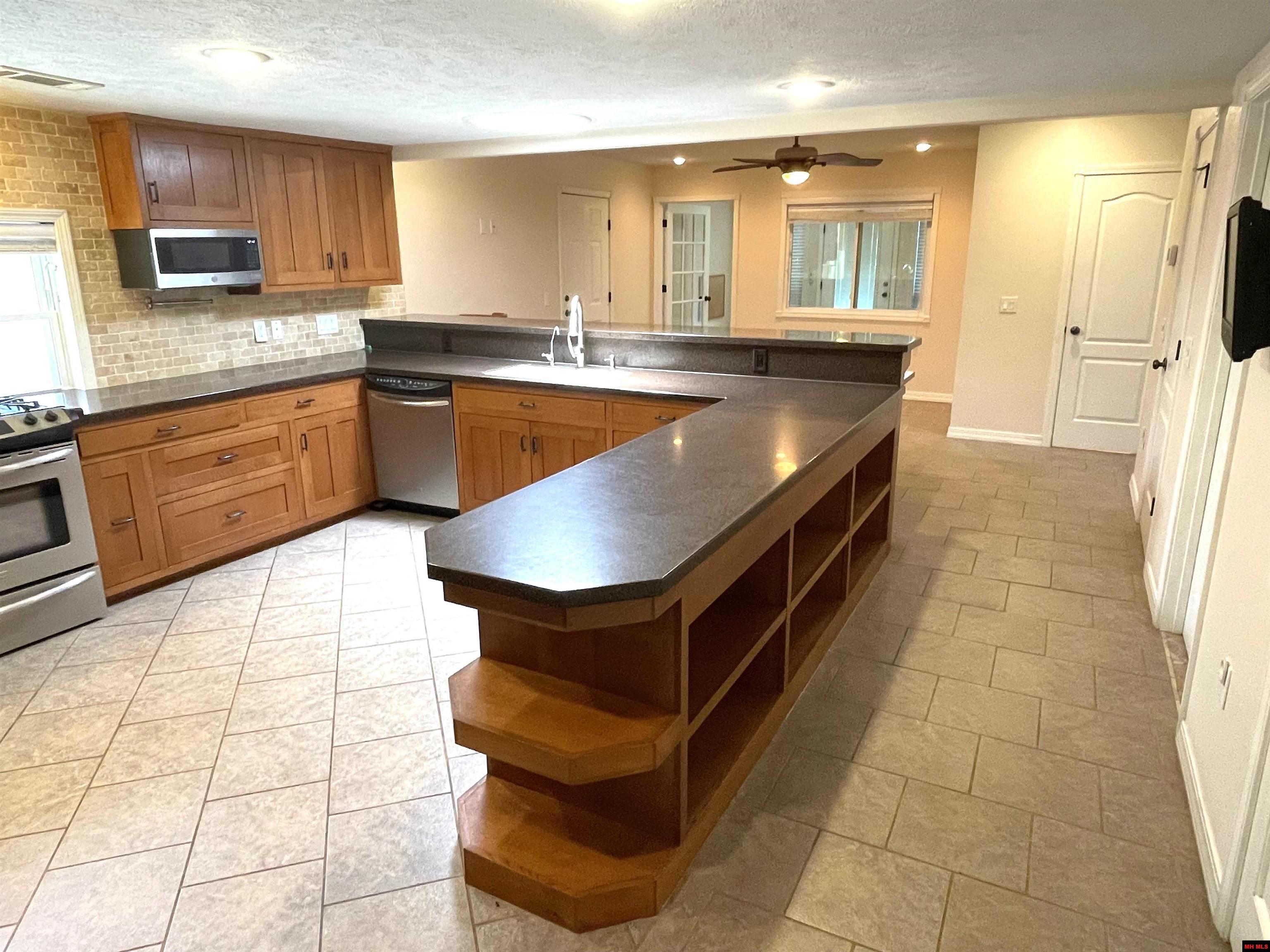 59 MC 5033 Yellville, AR