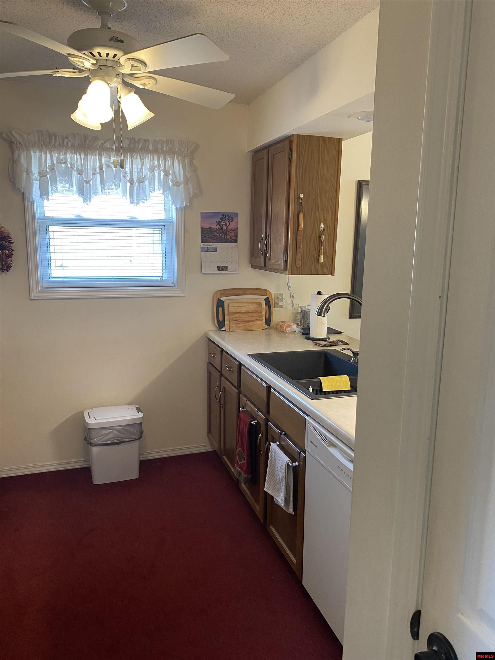 1550 MEADOWHILL DRIVE Mountain Home, AR