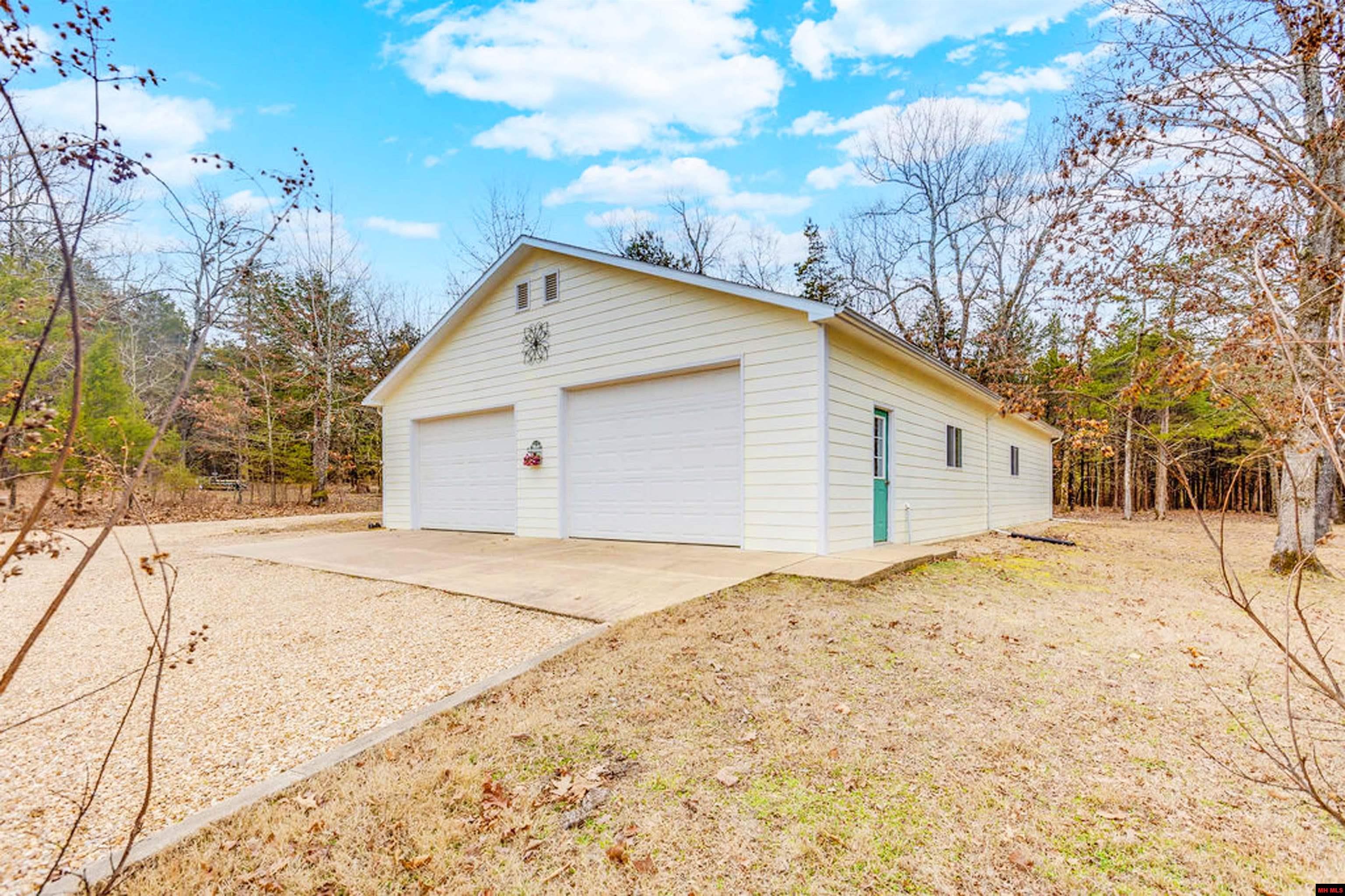 125 WILHELM ROAD Theodosia, MO