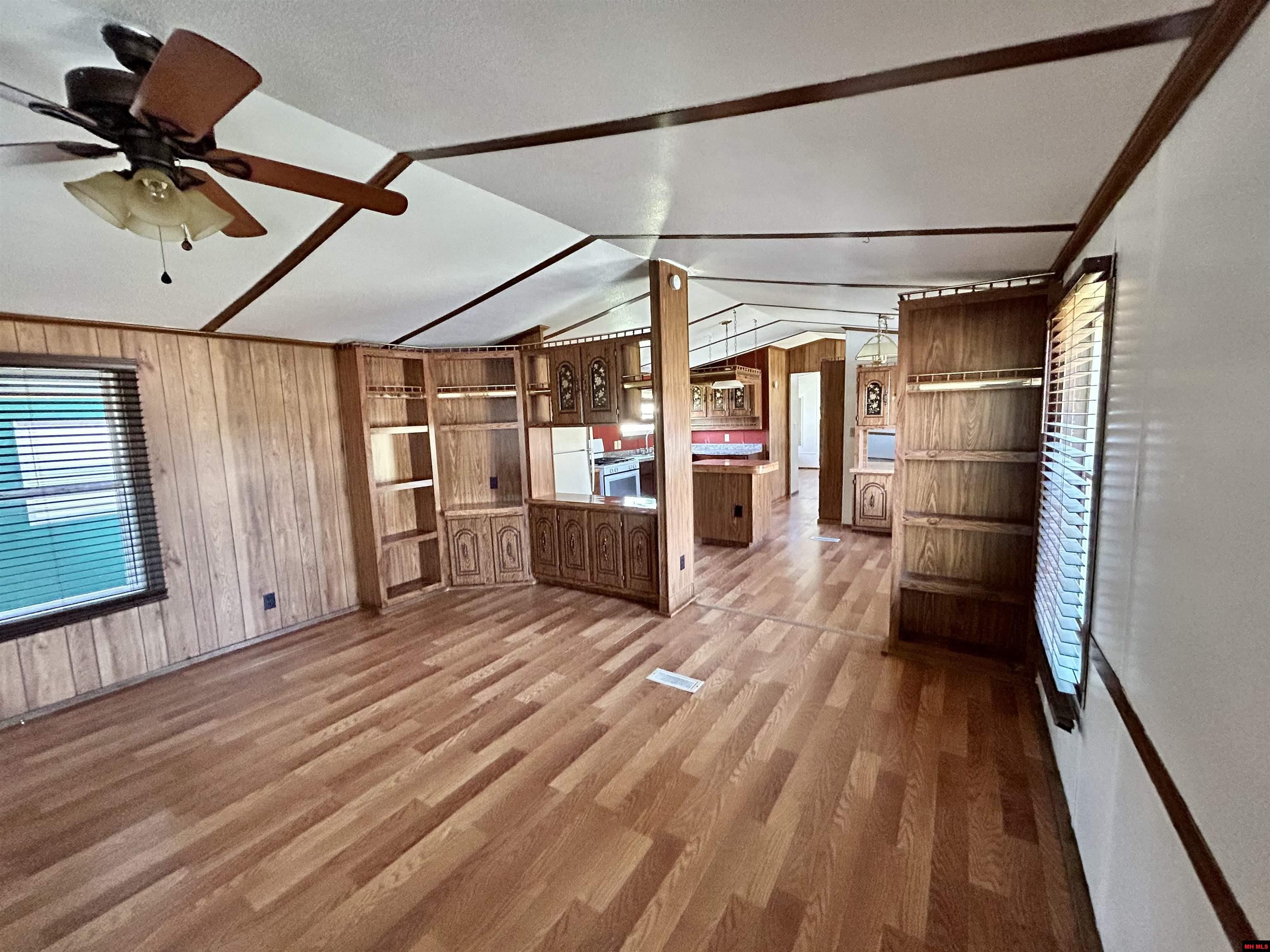 16 BENJAMIN DRIVE Mountain Home, AR