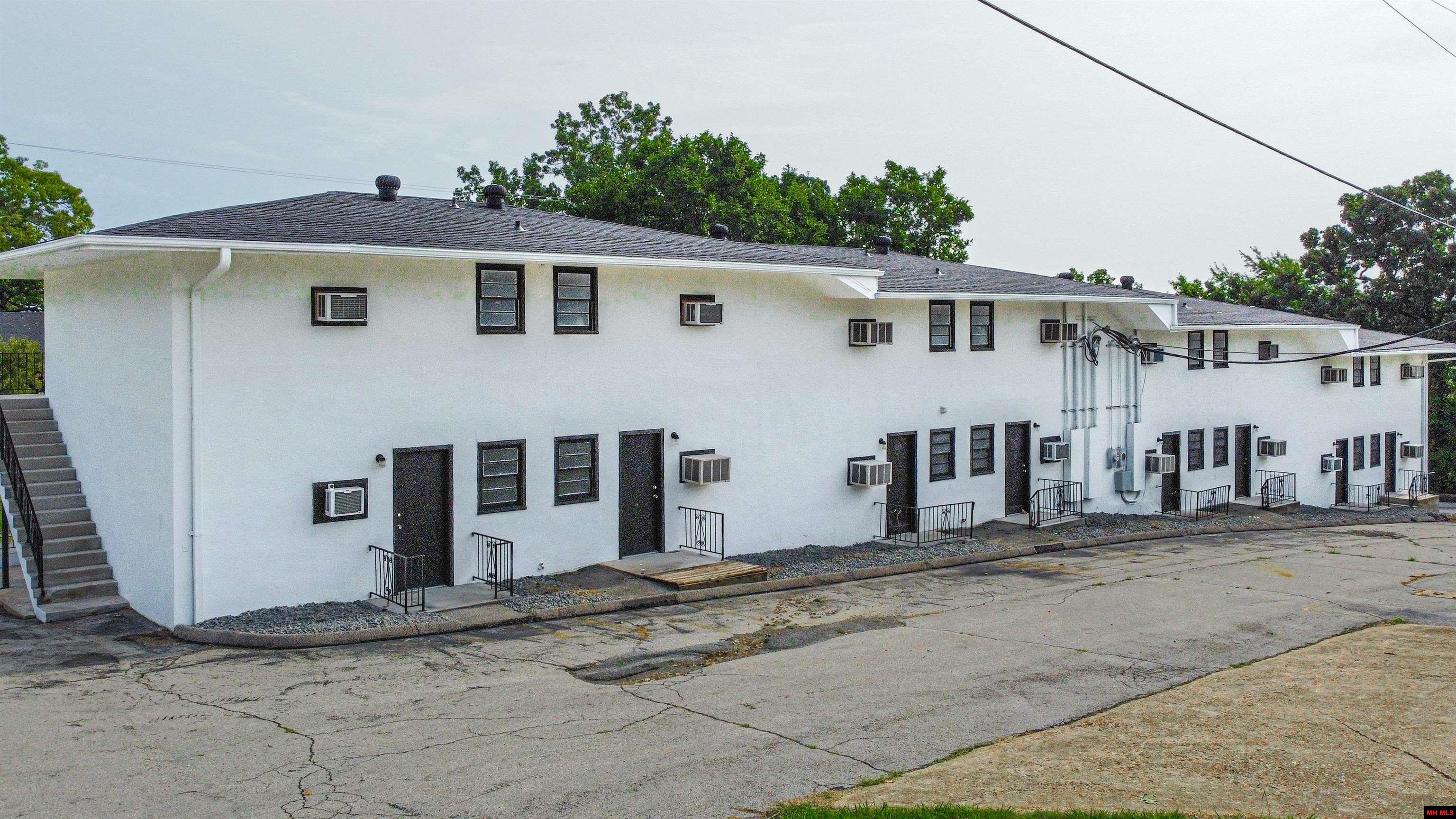 2 CRESTLINE DRIVE Bull Shoals, AR