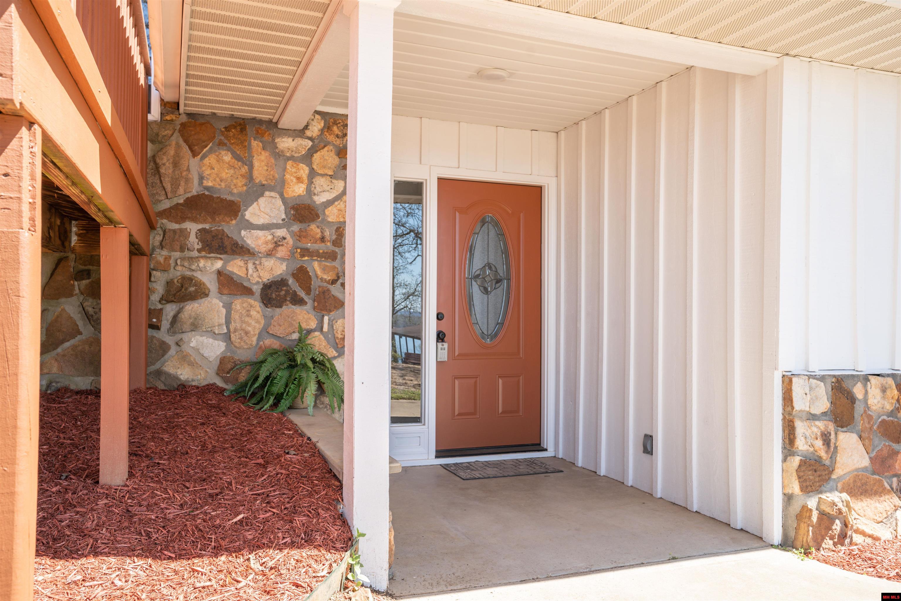 693 EDGEWOOD BAY DRIVE Lakeview, AR