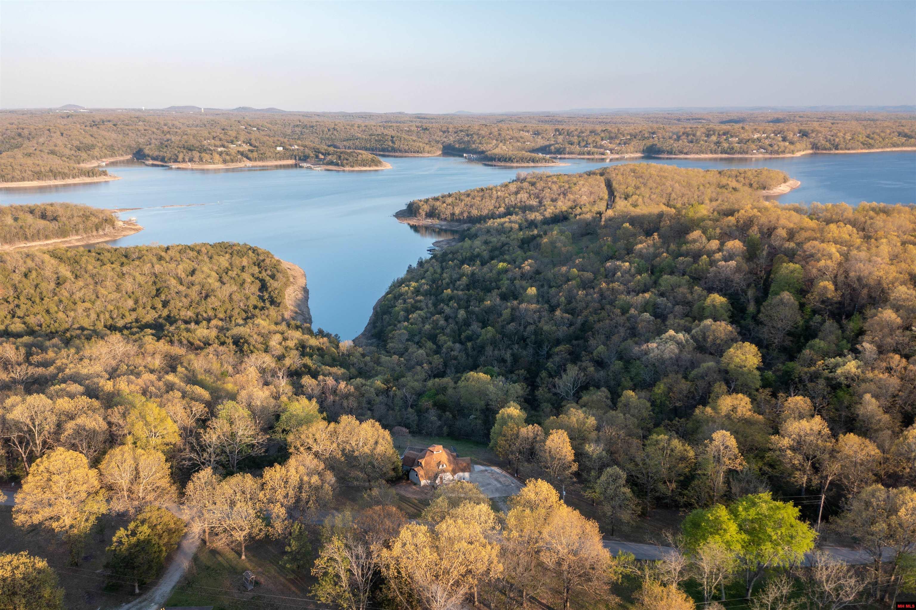 1880 McCRACKEN RIDGE ROAD Mountain Home, AR