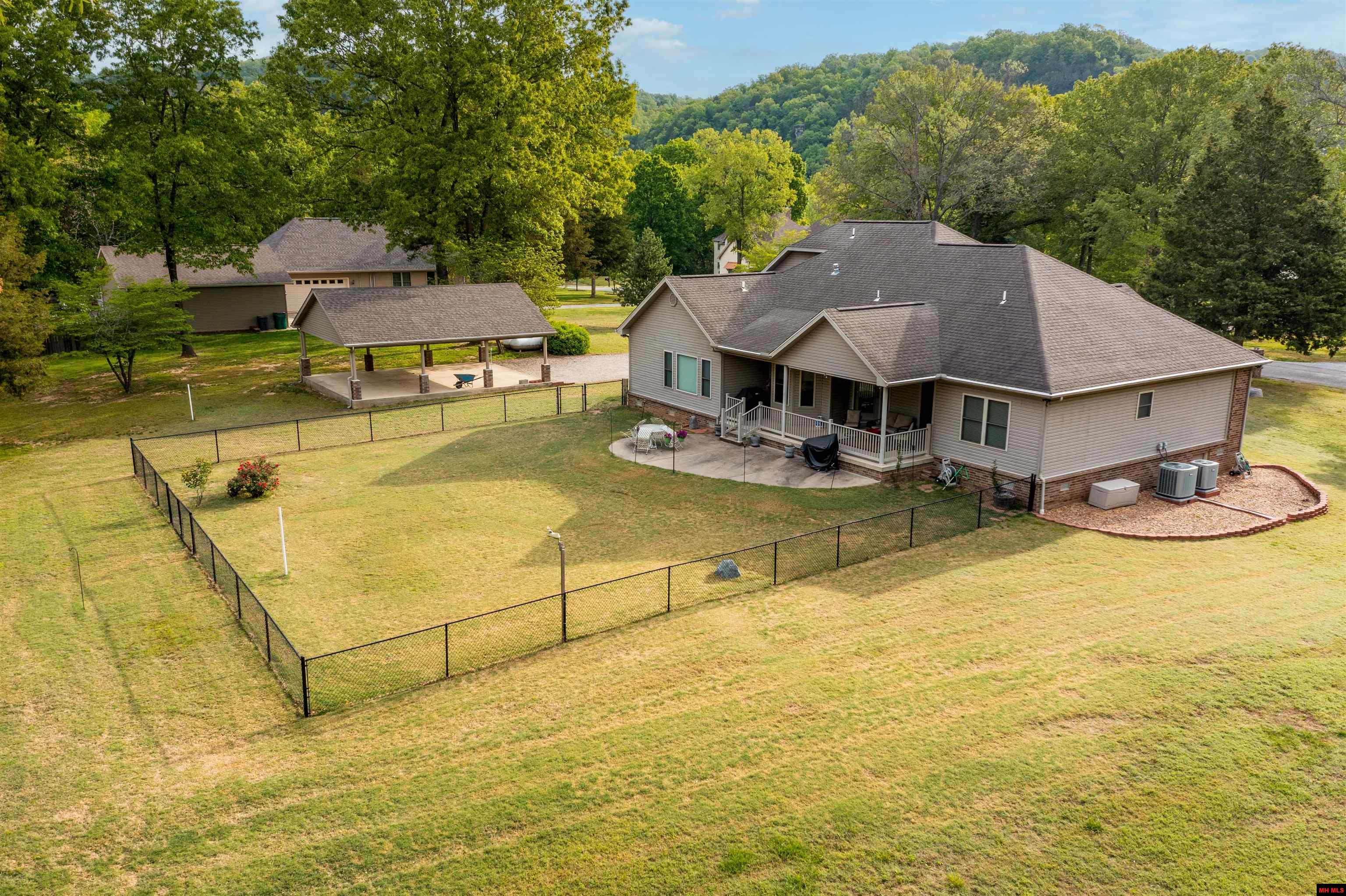 429 RIVERBEND DRIVE Flippin, AR