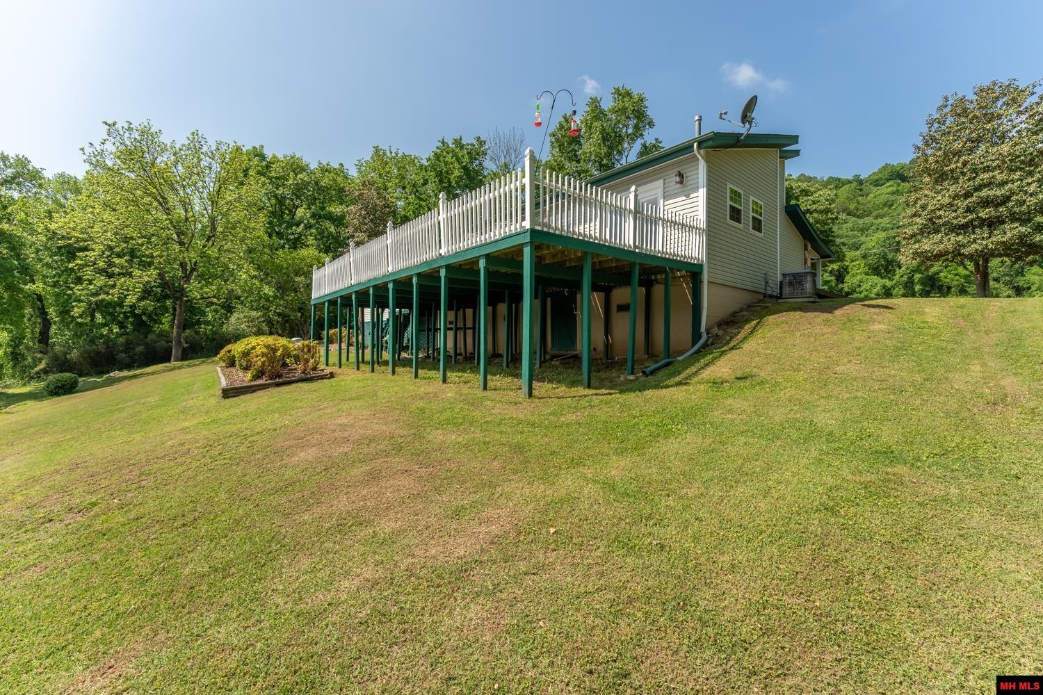 1468 RIVERVIEW DRIVE Norfork, AR