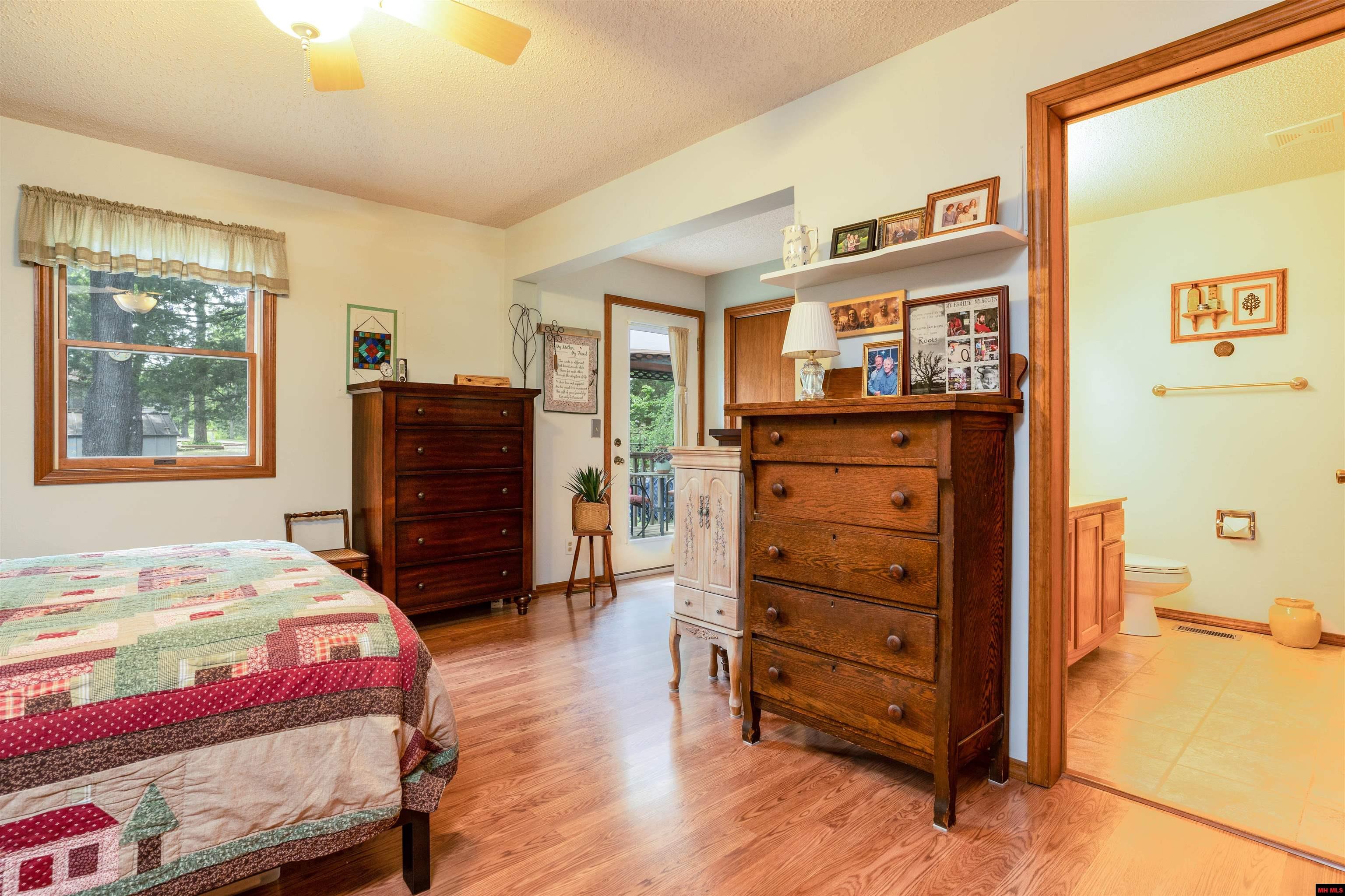 102 ALTA VISTA DRIVE Bull Shoals, AR