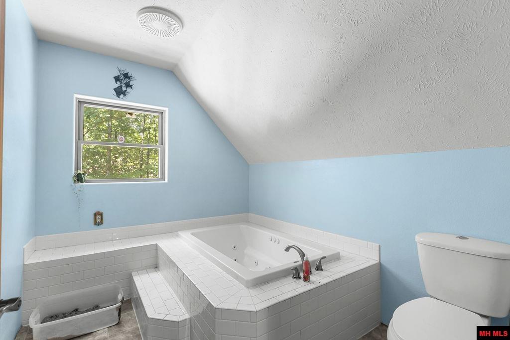 314 MC 103 Mountain Home, AR