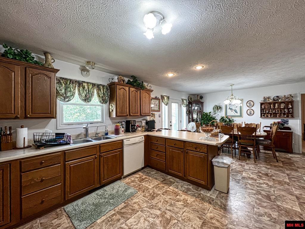 7719 HWY 101 Gamaliel, AR