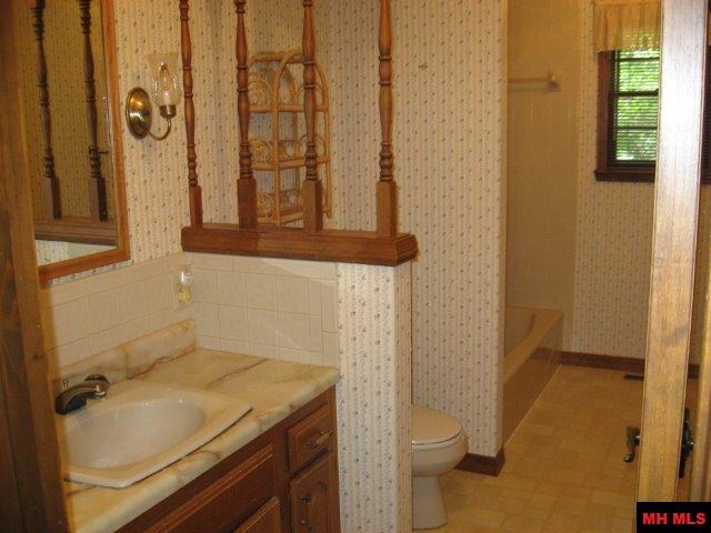 1144 SYCAMORE SPRINGS ROAD Mountain Home, AR