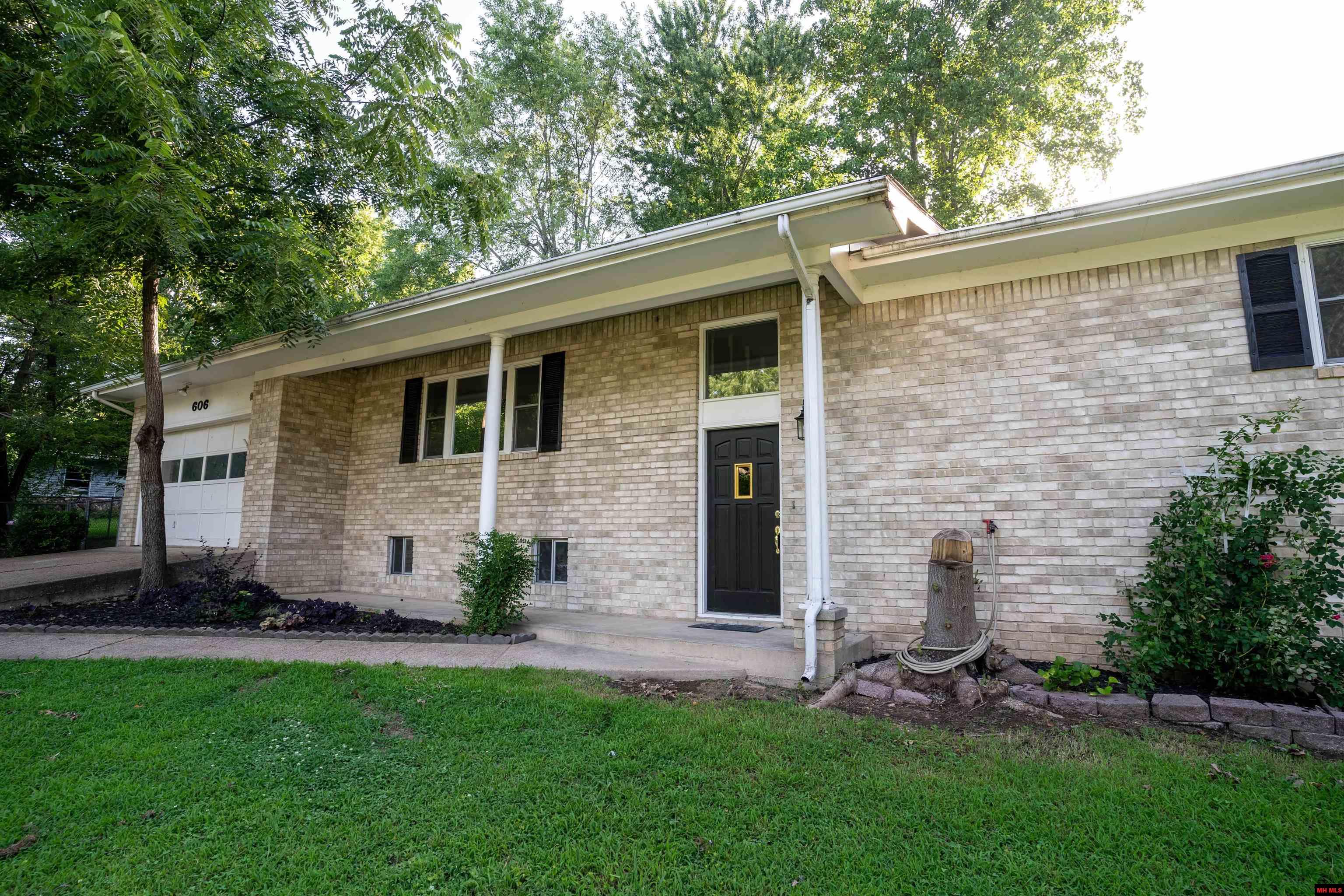606 DIXIE COURT Mountain Home, AR