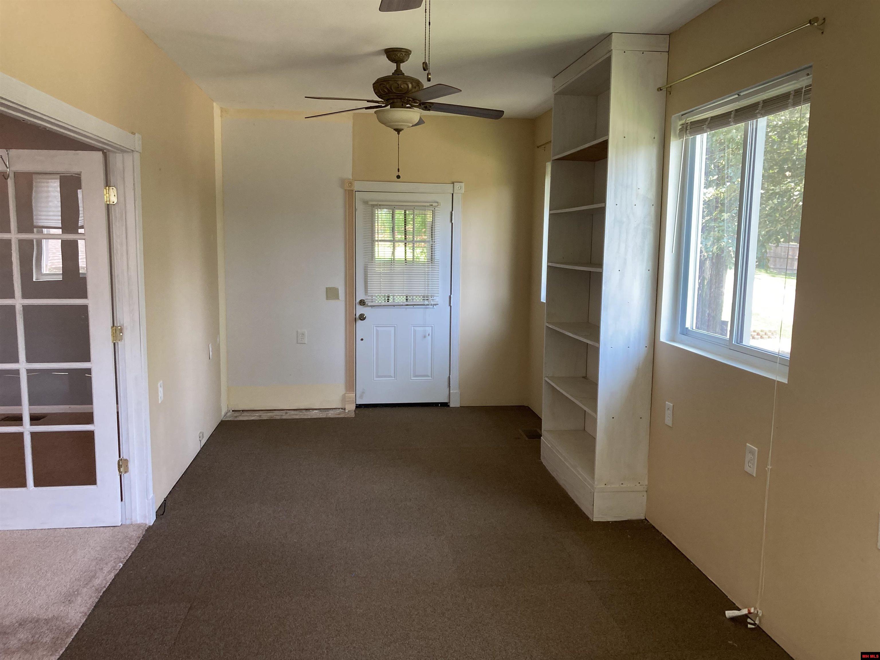 509 DALTON AVENUE Cotter, AR