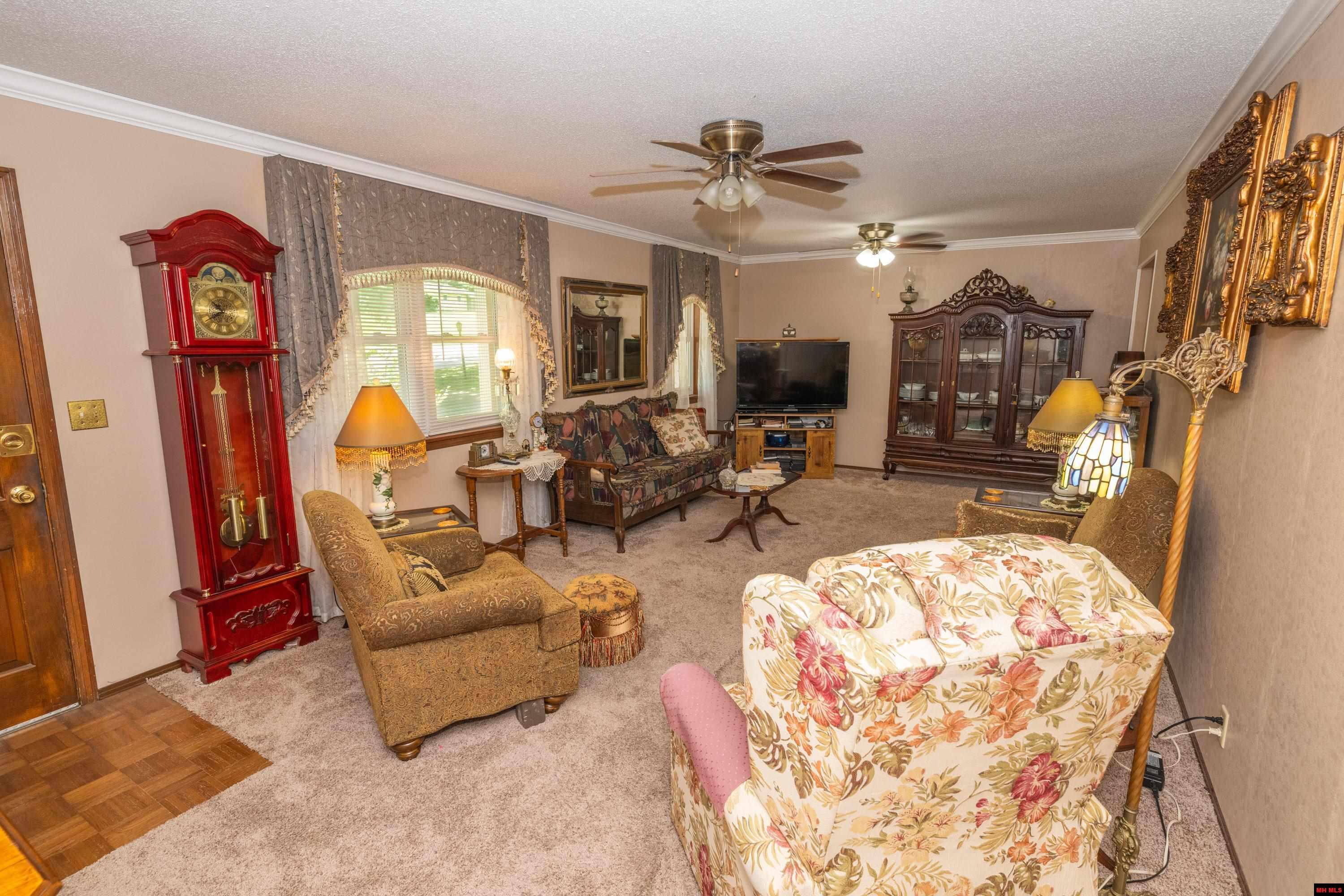 191 W WADE AVENUE Mountain Home, AR