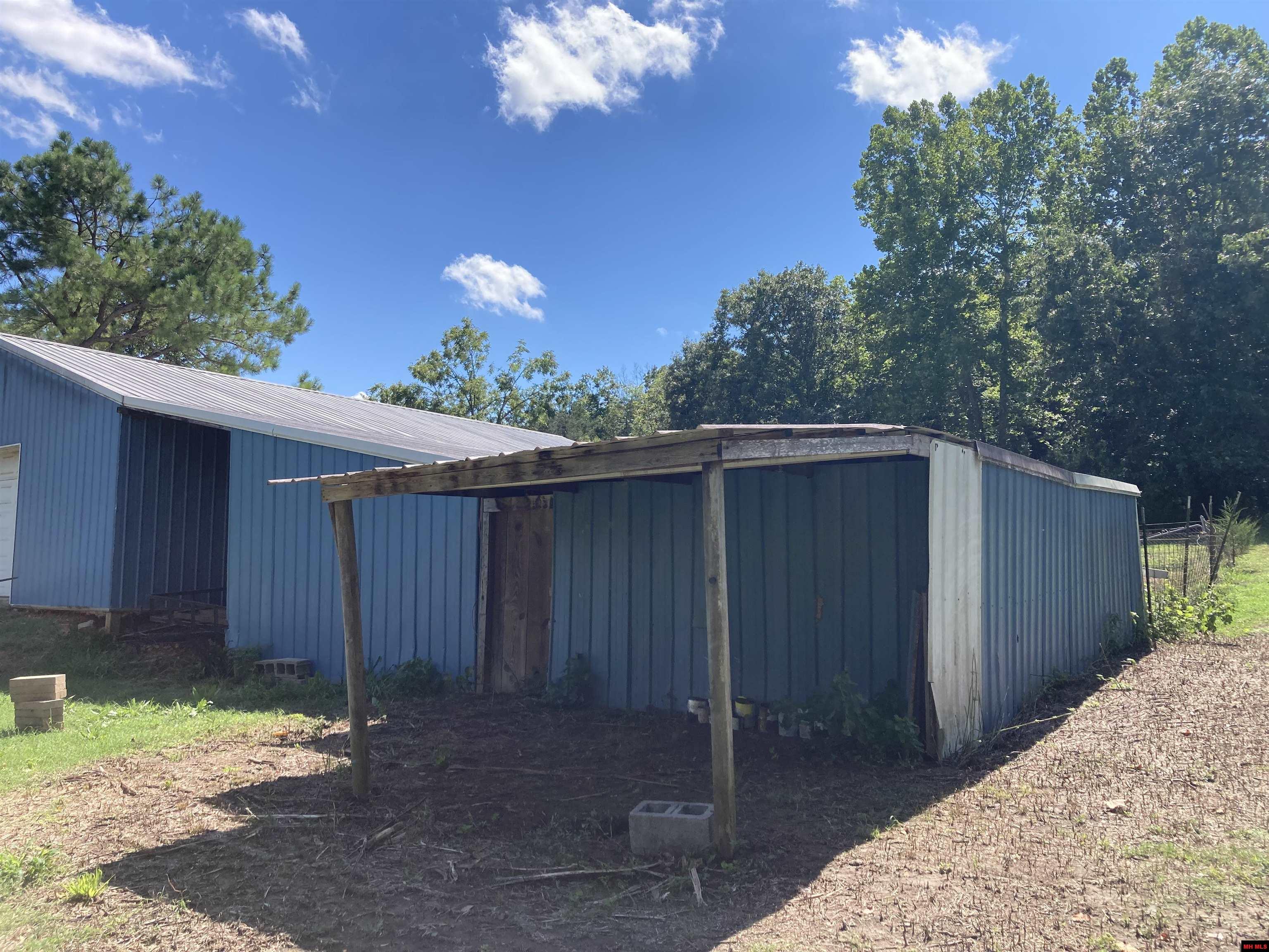 1378 CR 39 Mountain Home, AR