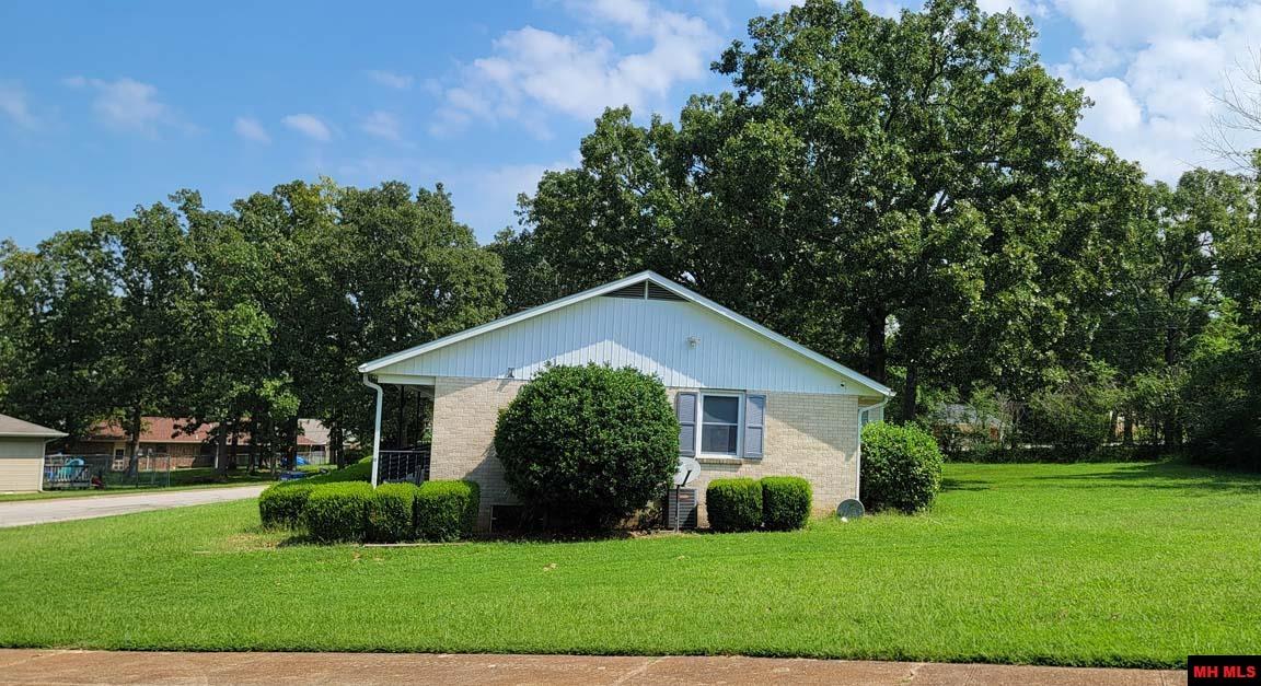 2000 DEER PATH Mountain Home, AR