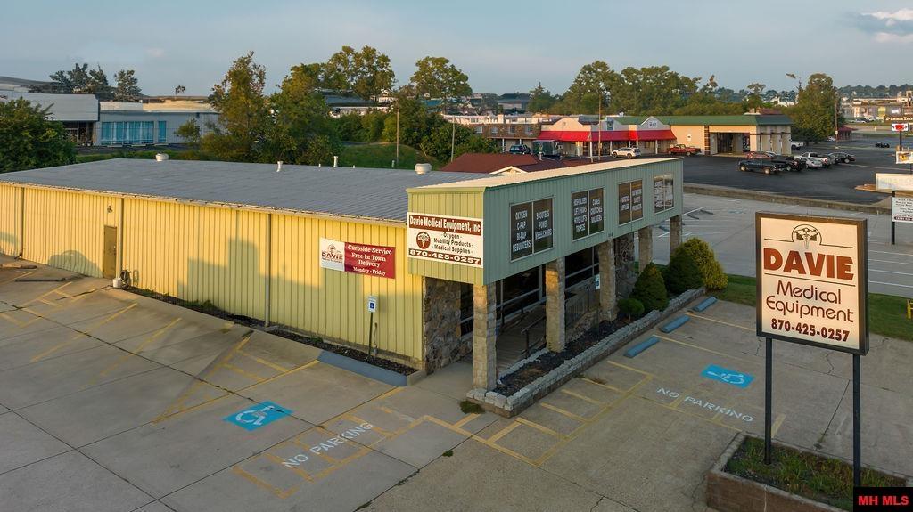 1101 HWY 62 EAST, Mountain Home, AR