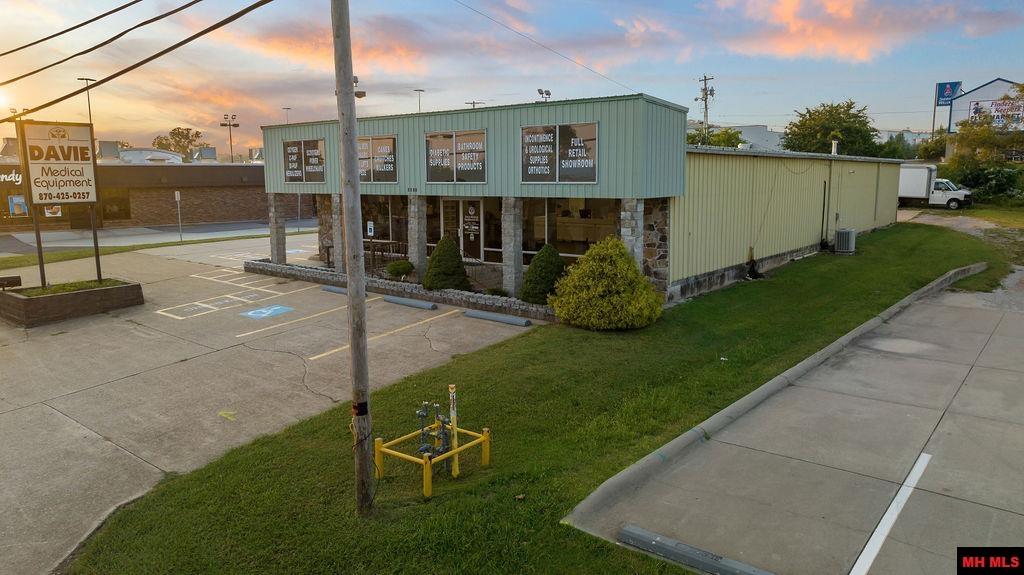 1101 HWY 62 EAST, Mountain Home, AR