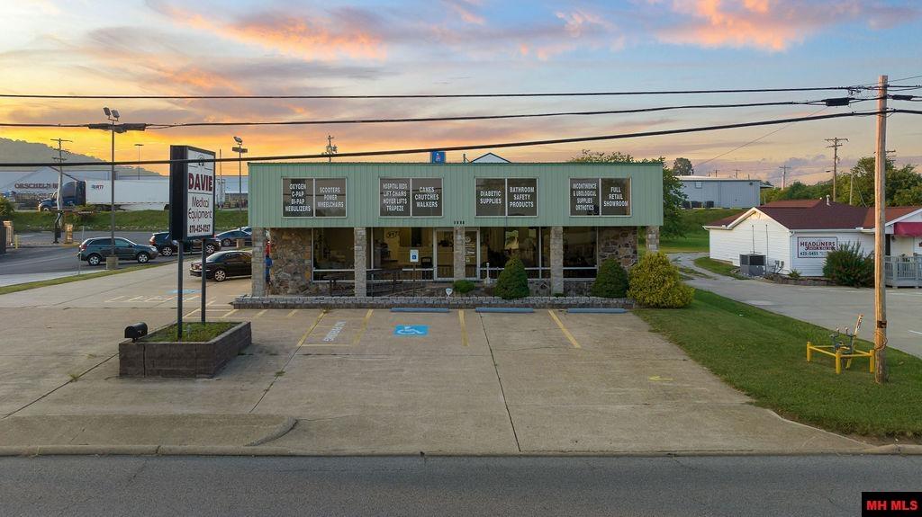 1101 HWY 62 EAST Mountain Home, AR