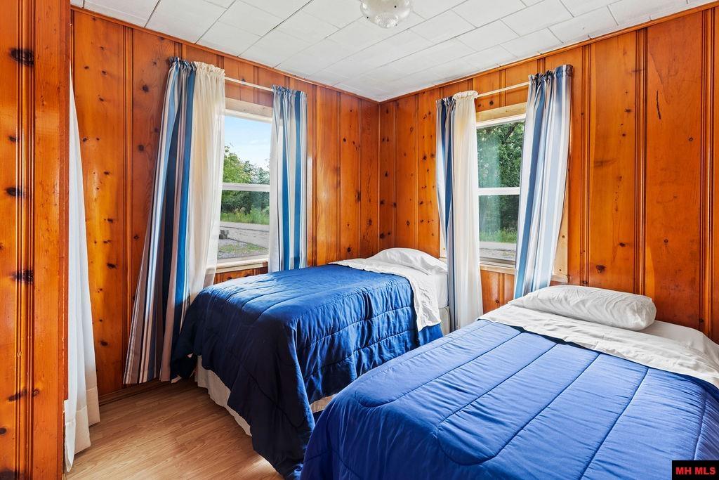887 Cabin 11 HOWARD CREEK ROAD Midway, AR