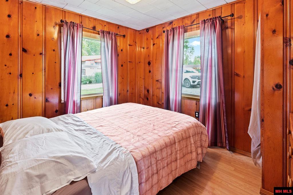 887 Cabin 11 HOWARD CREEK ROAD Midway, AR