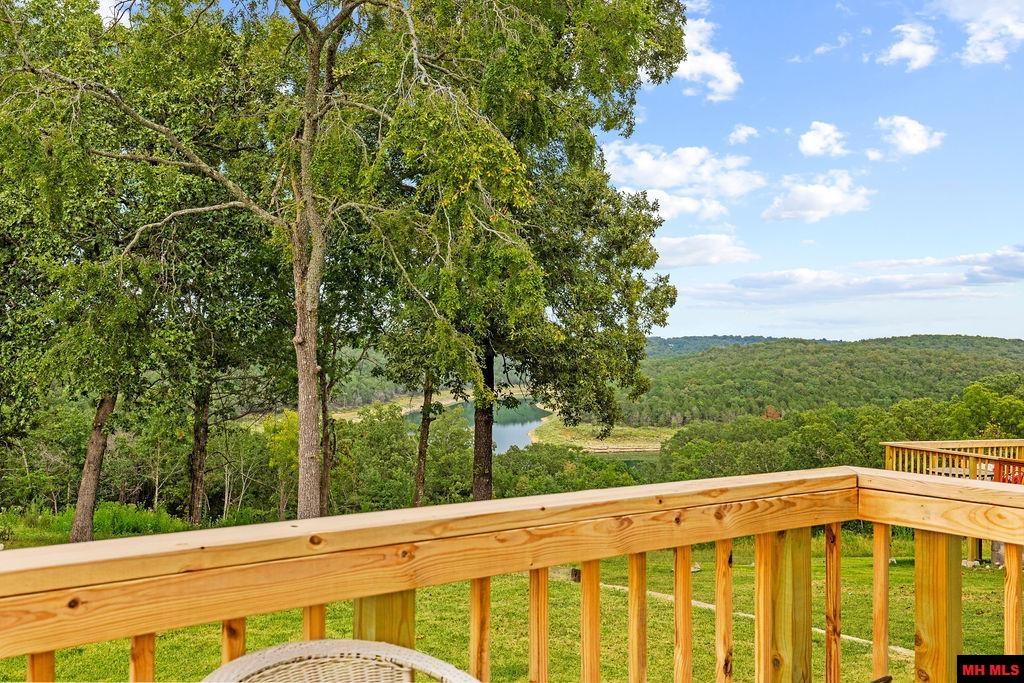 887 HOWARD CREEK ROAD Midway, AR