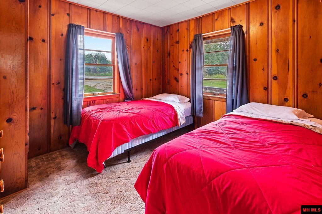 887 Cabin 12 HOWARD CREEK ROAD Midway, AR