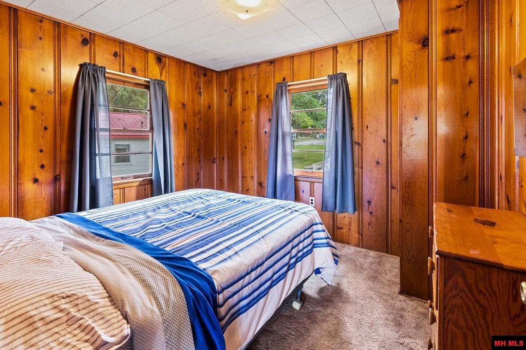887 Cabin 12 HOWARD CREEK ROAD Midway, AR