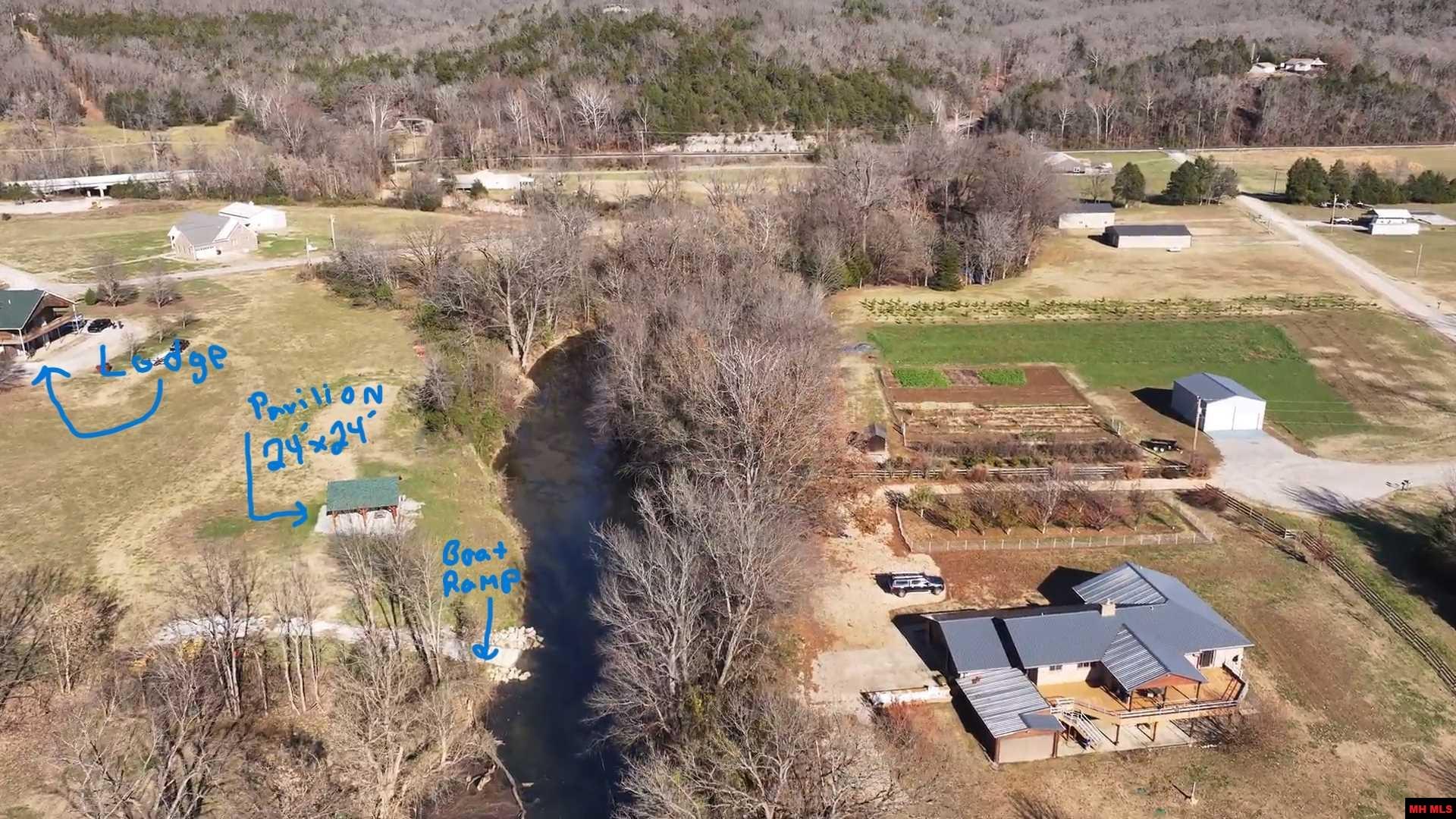 227 TROPHY COURT Cotter, AR