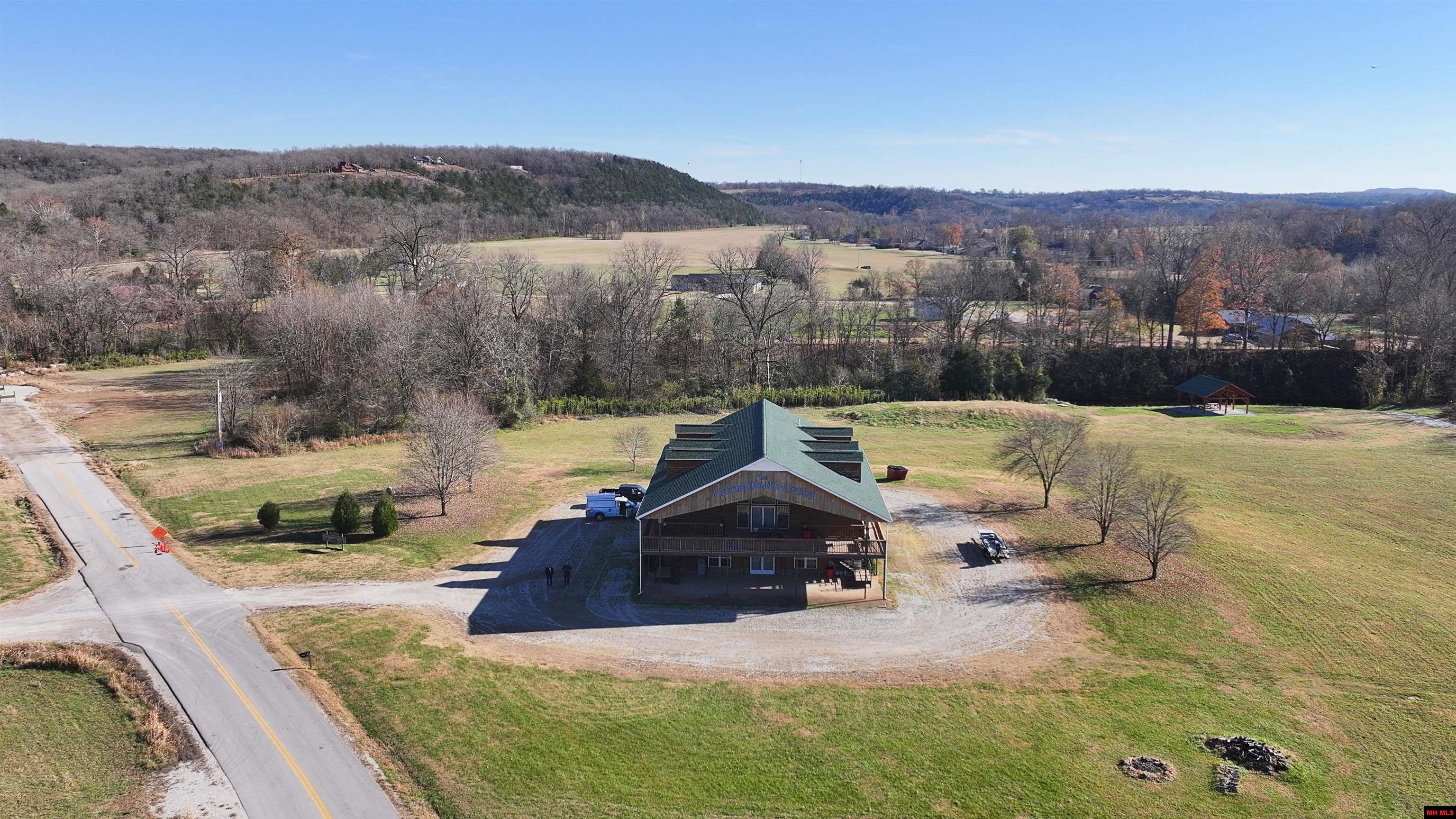 227 TROPHY COURT Cotter, AR