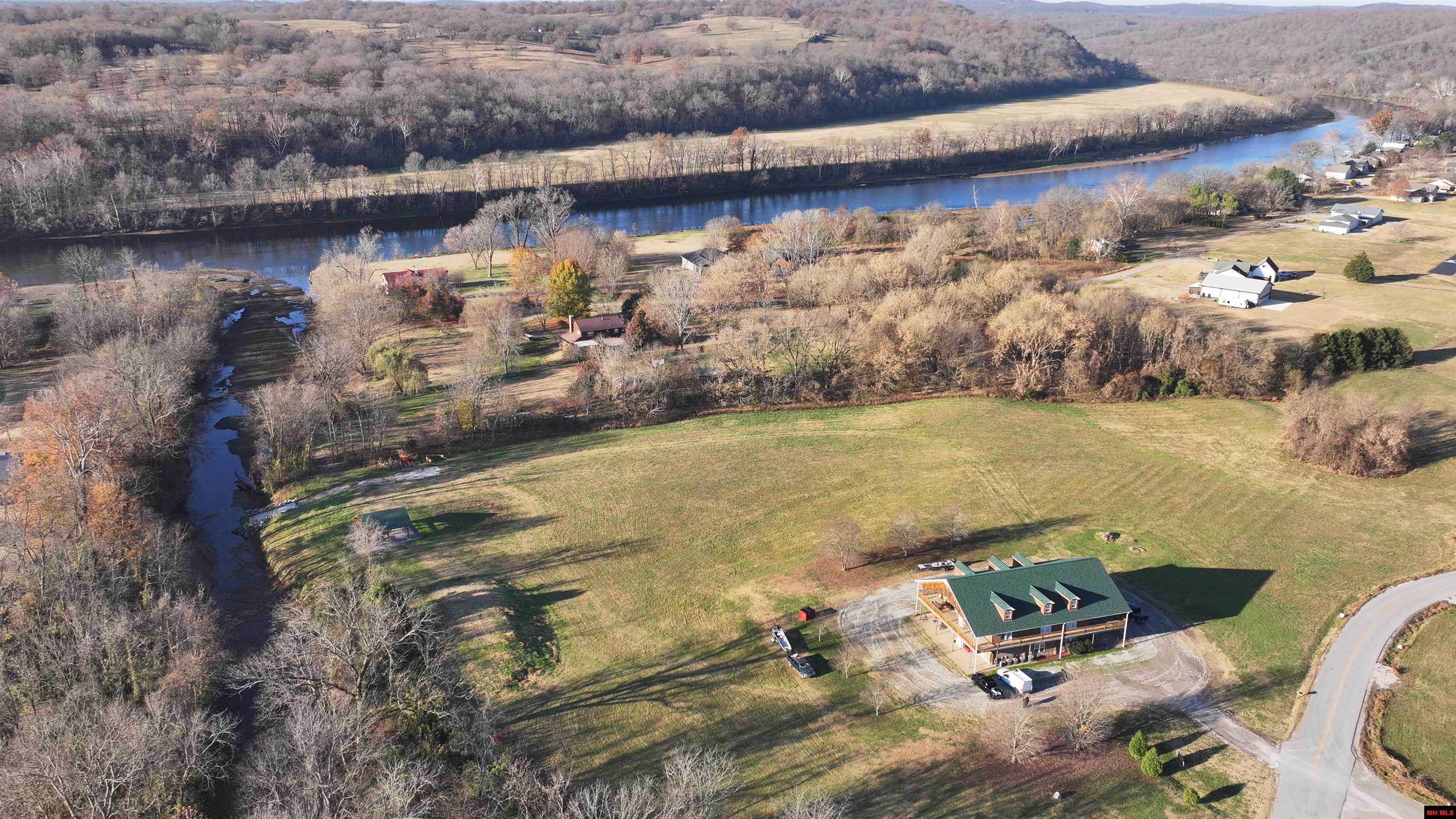 227 TROPHY COURT Cotter, AR