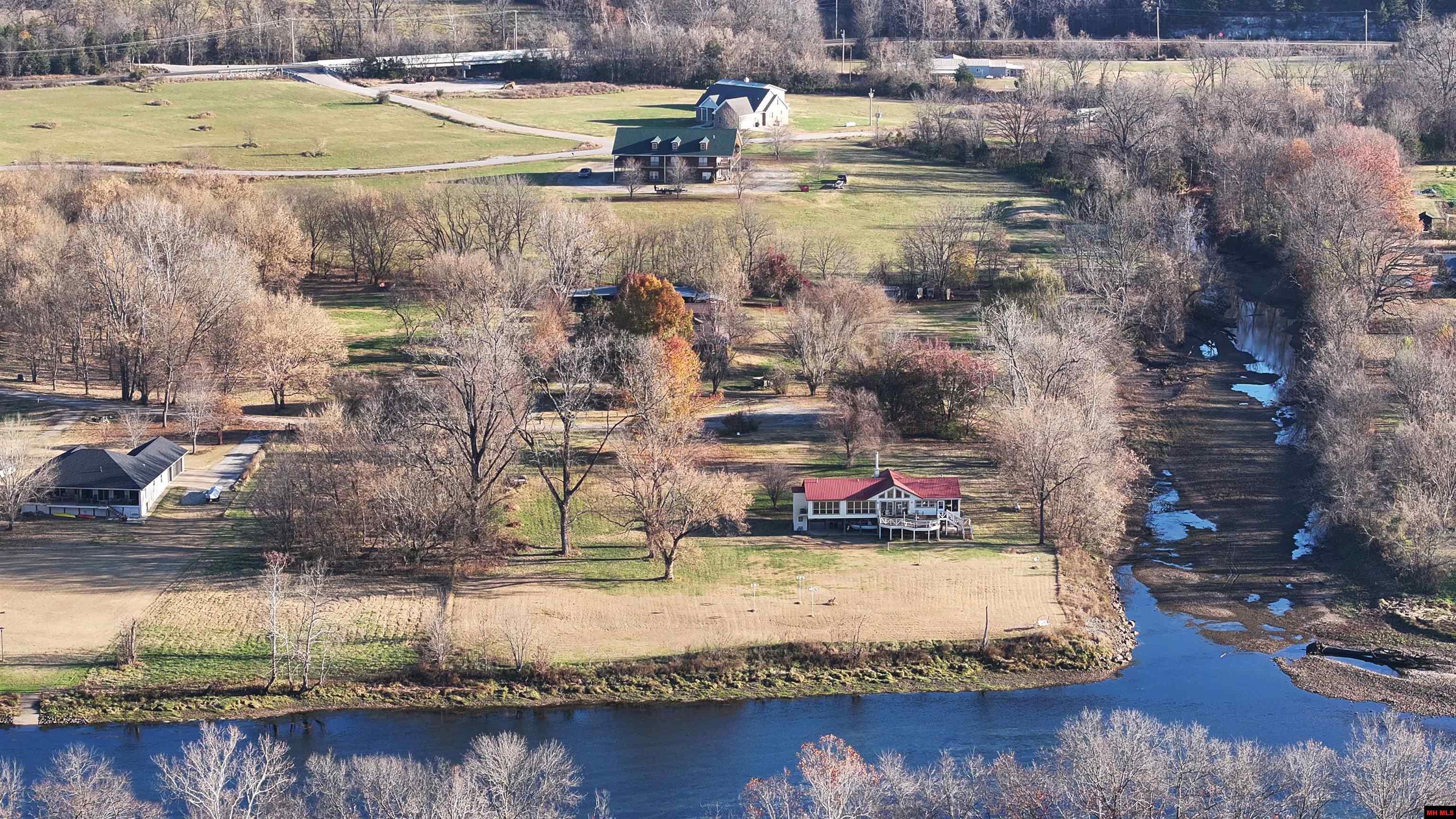 227 TROPHY COURT Cotter, AR