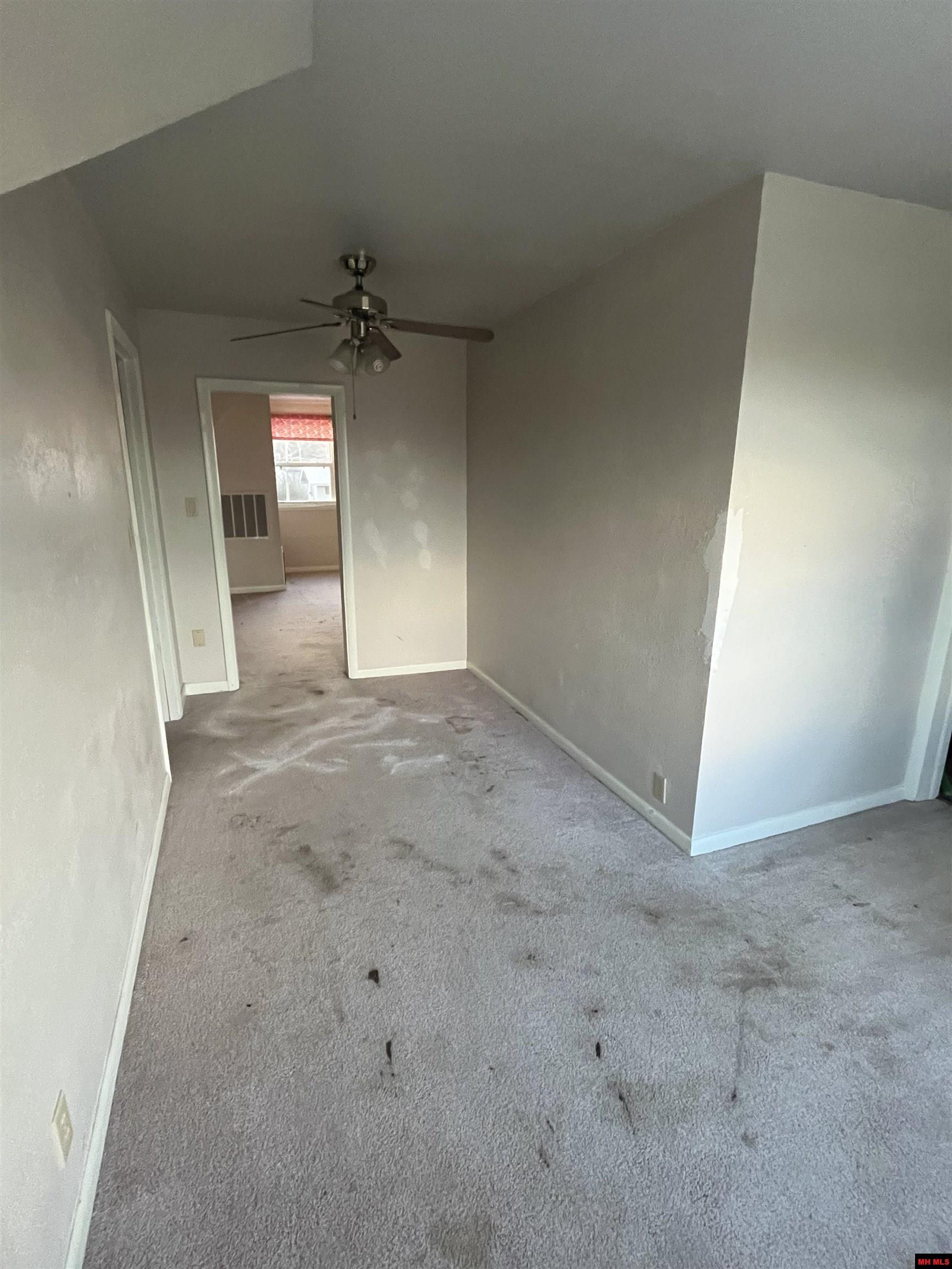 140 N OAK STREET Salem, AR