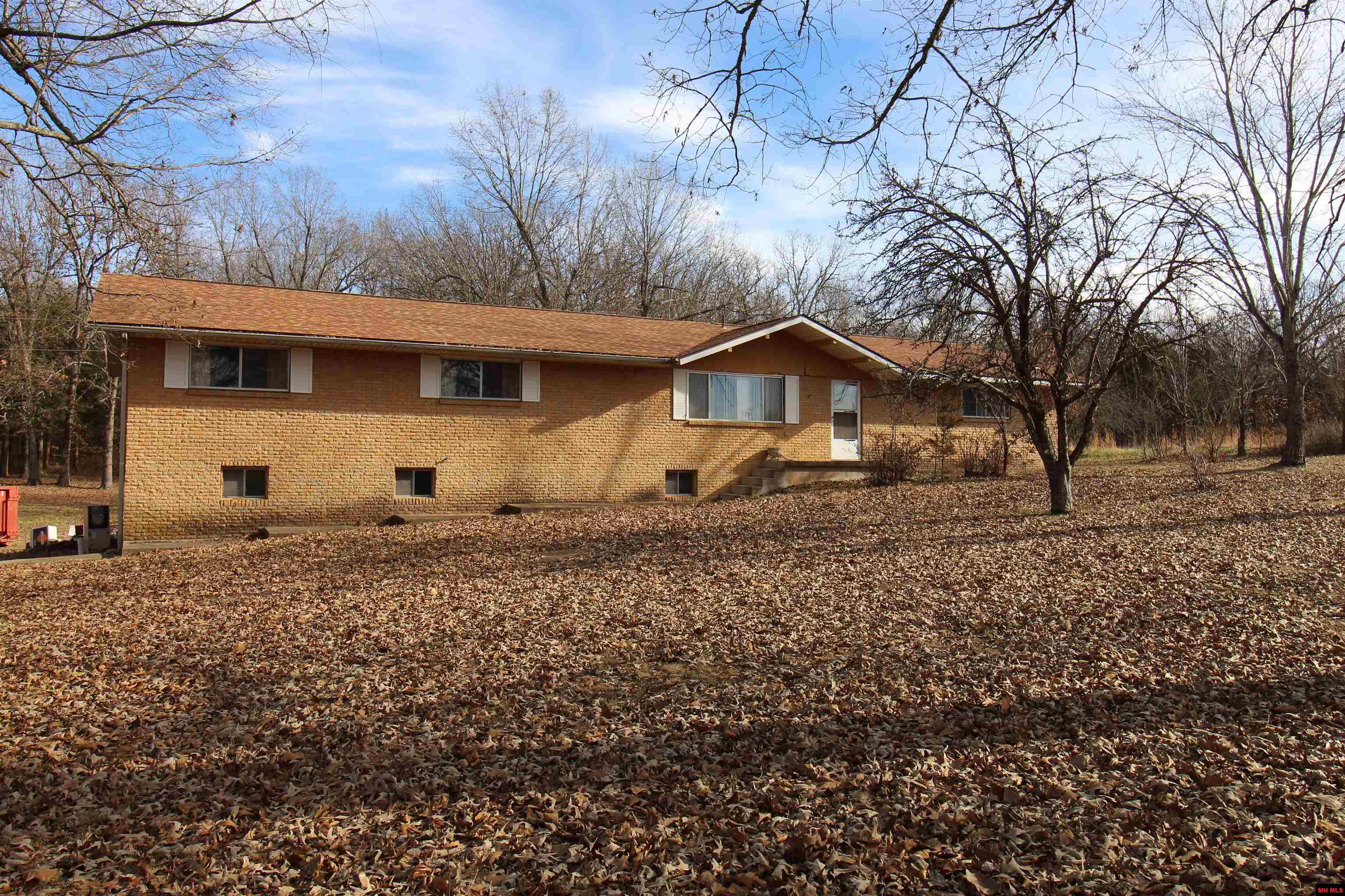 457 CR 13 Mountain Home AR Homes with >, 1 Acre For Sale Listing