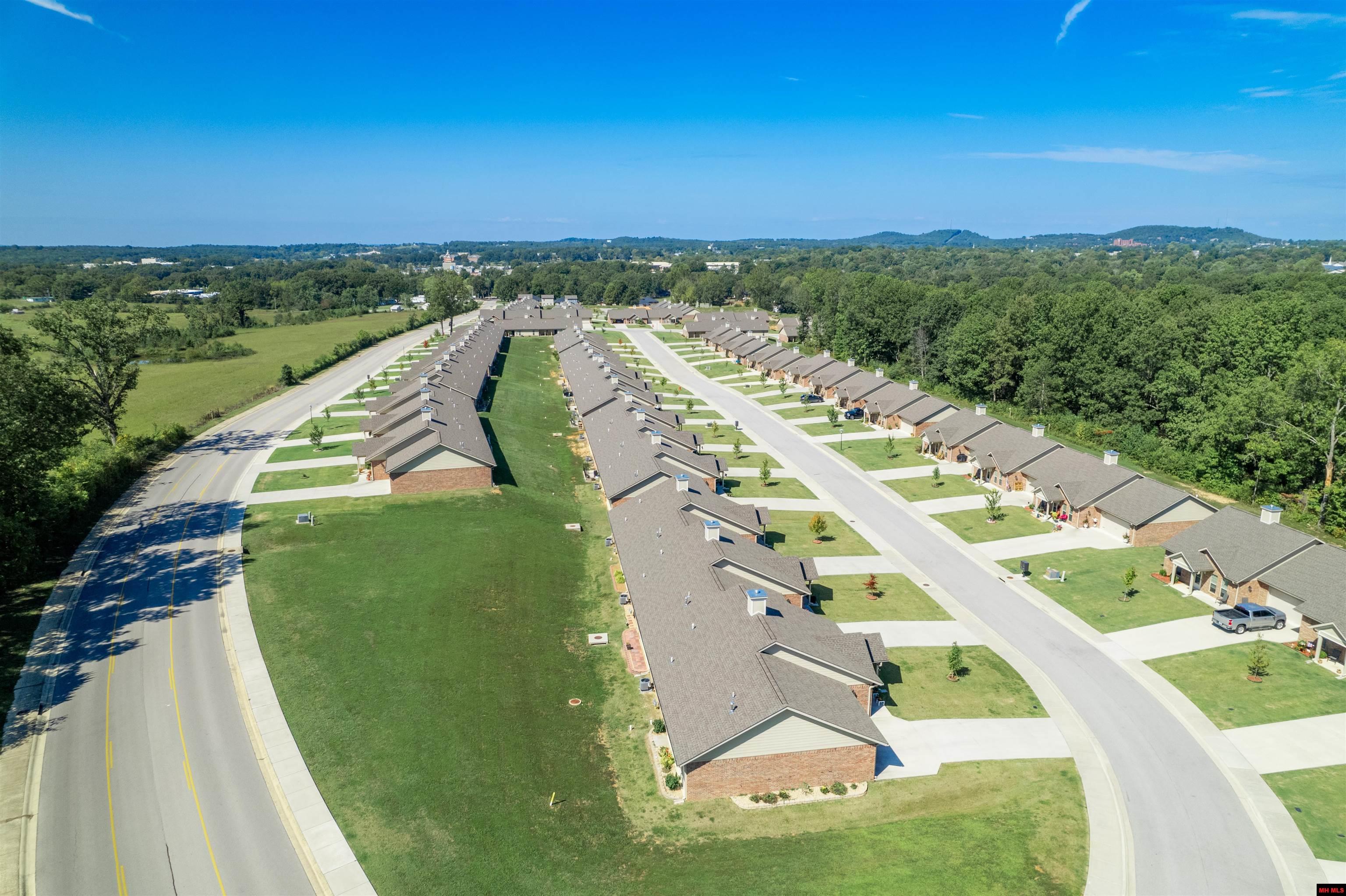 1902 ONTARIO COURT Mountain Home, AR