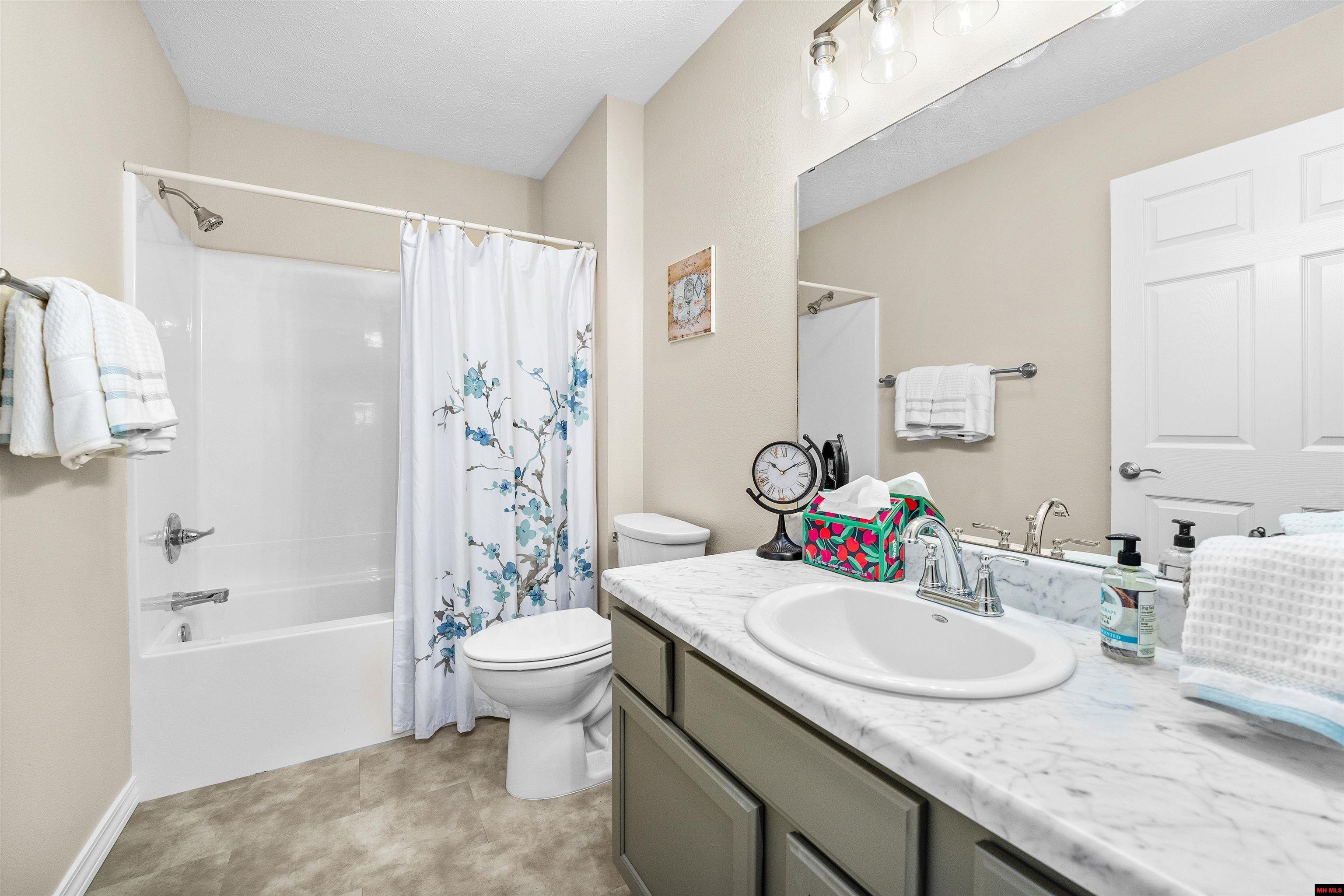 1902 ONTARIO COURT Mountain Home, AR
