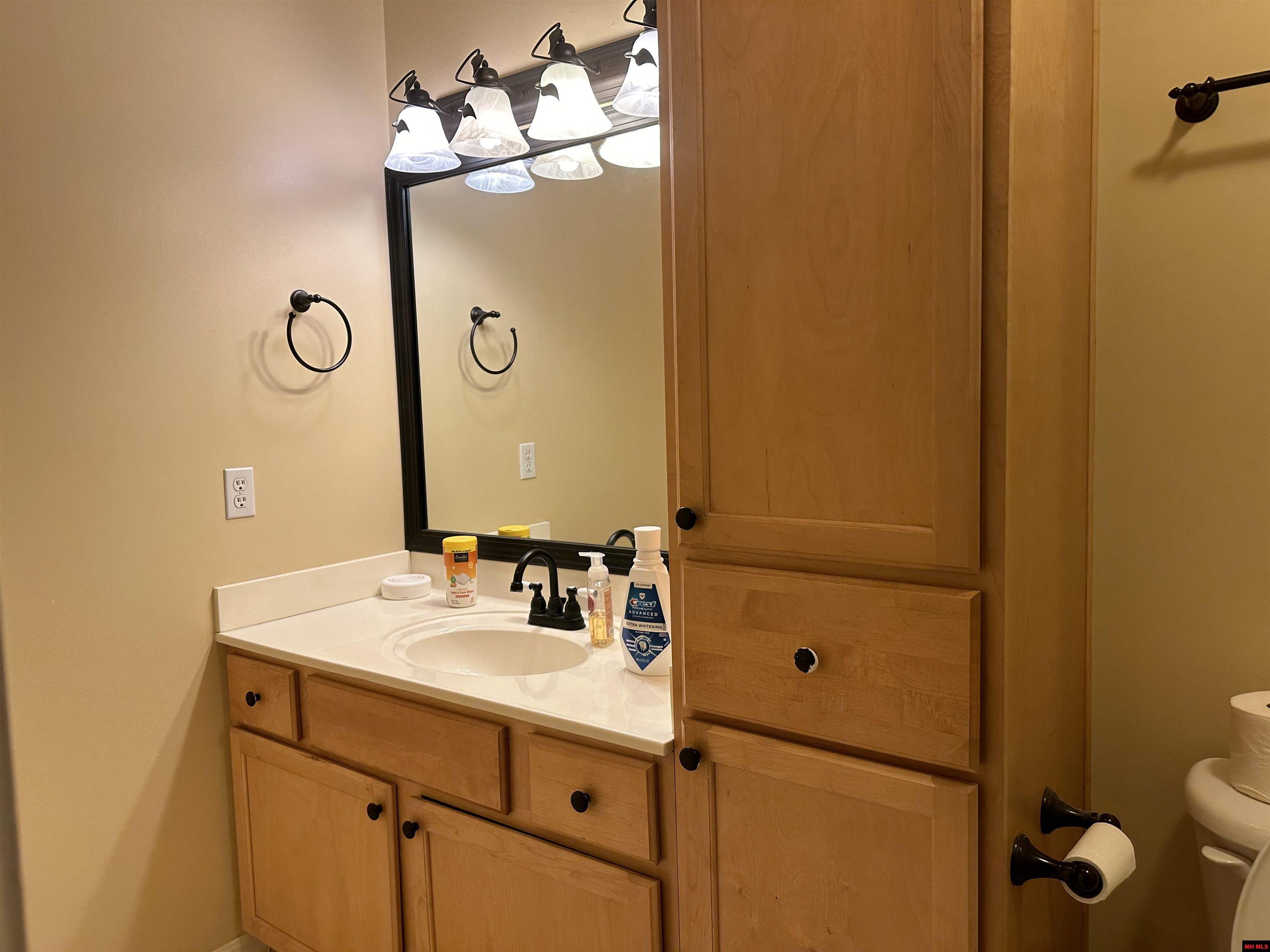 1322 COTTONWOOD COURT Mountain Home, AR